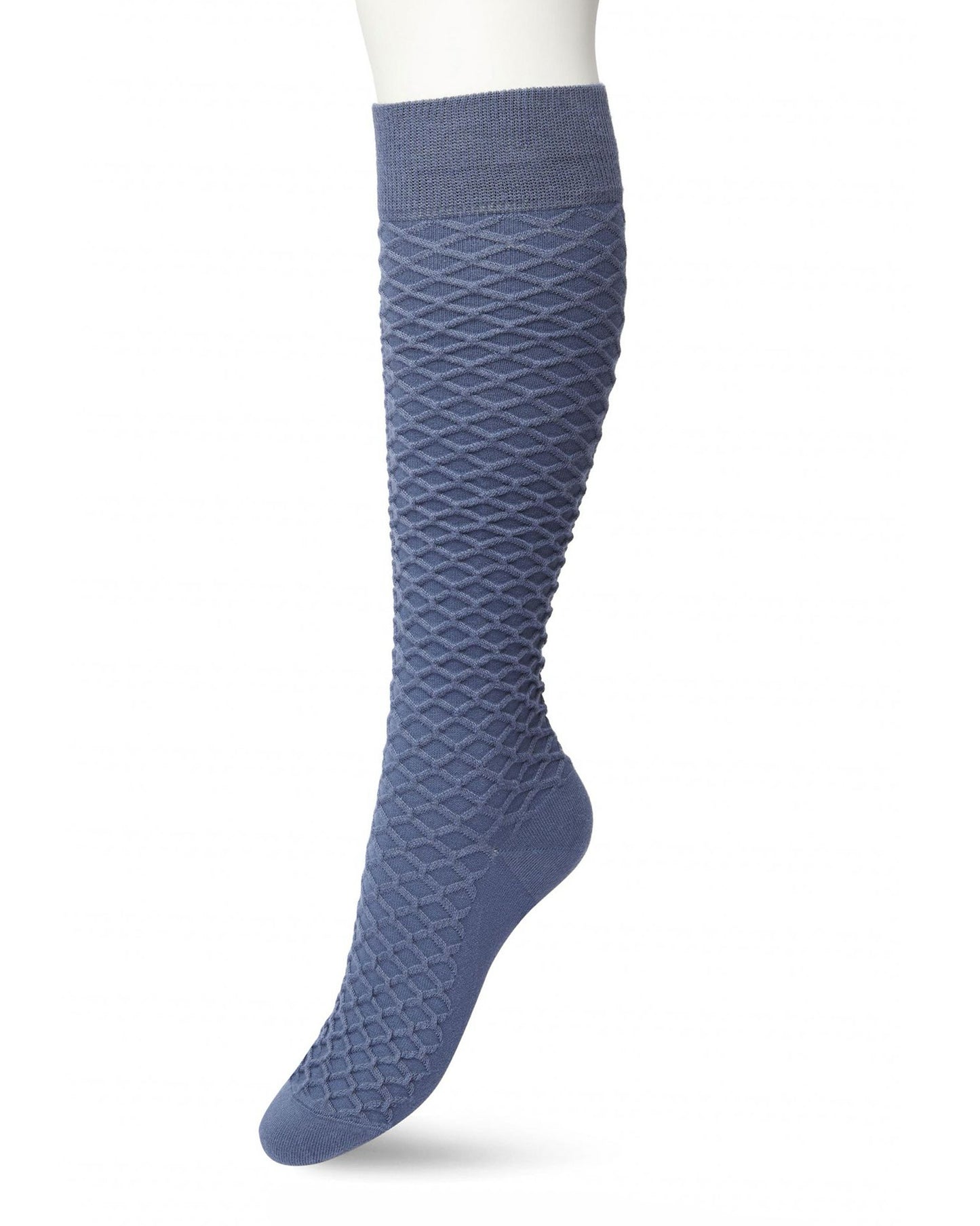 Bonnie Doon BP211506 Cable Knee-highs - Denim Blue (bering sea) soft and warm knitted knee-high socks with a criss-cross diamond textured pattern