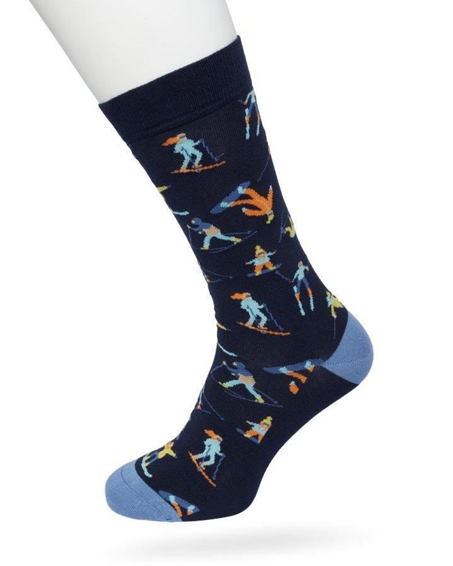 Bonnie Doon BT992135 Skiing Sock - Navy cotton crew length ankle socks with multicoloured downhill skiers and snowboarders pattern, shaped heel and flat toe seams.