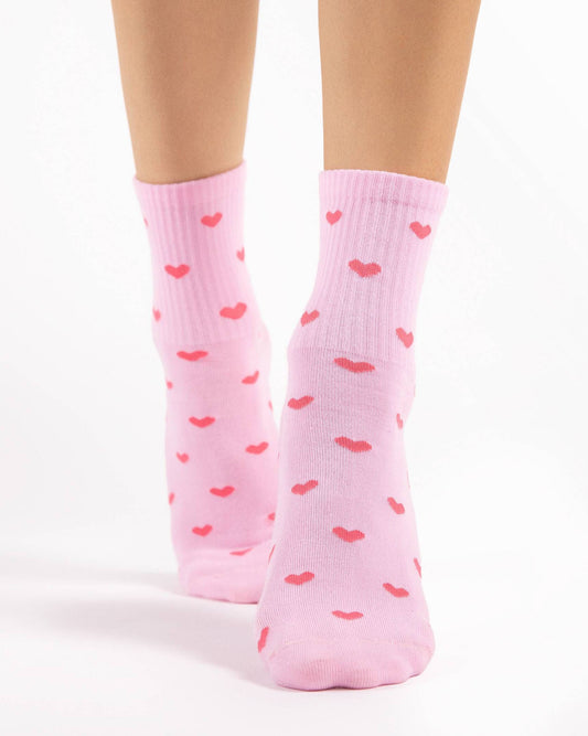 Fiore Loves Sock - Light pink ankle socks with all over pink heart pattern and ribbed cuff.