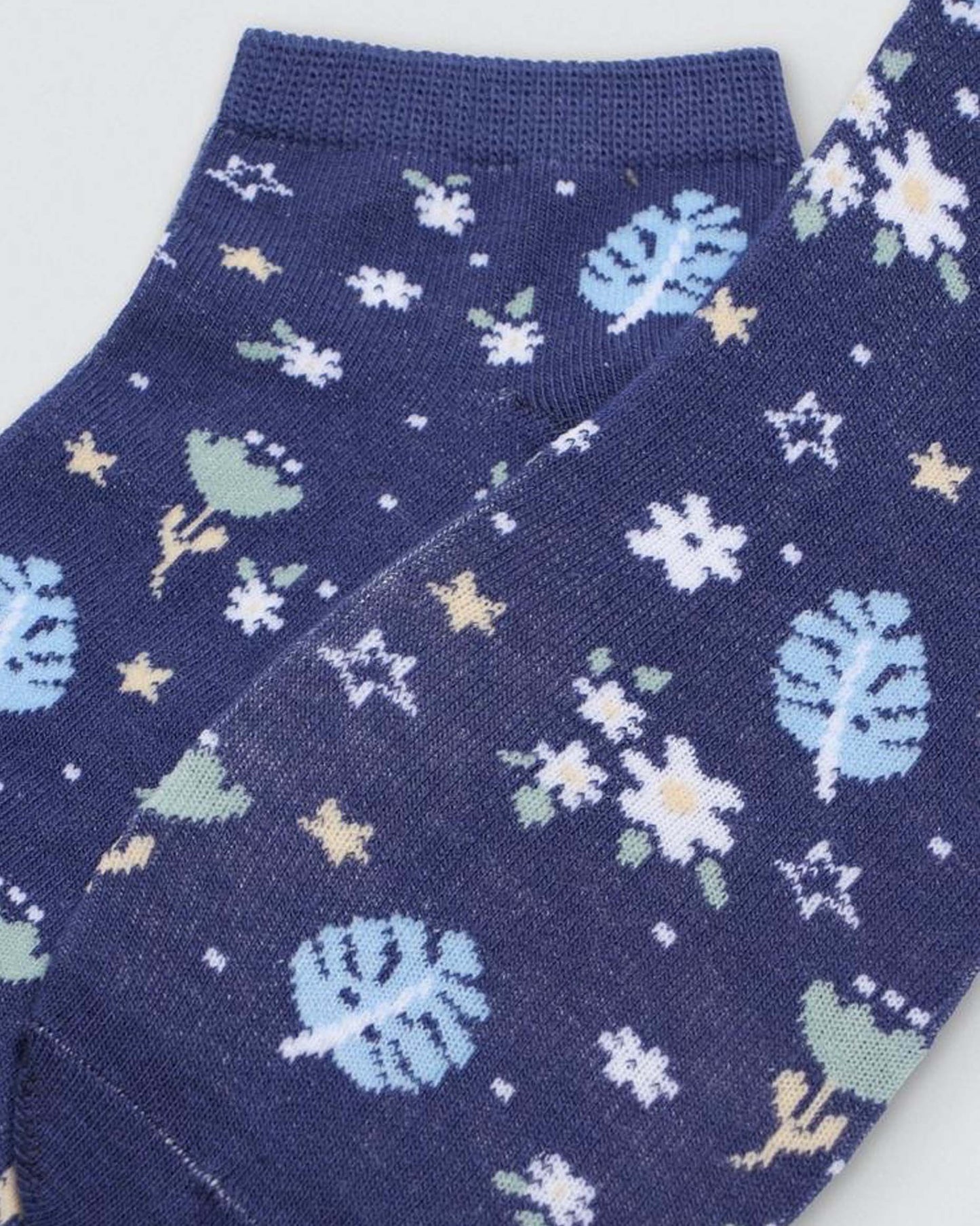 Ysabel Mora 12252 Floral & Stars Sock - Navy low ankle cotton socks with flowers, leaves and stars pattern in light blue, sage green and yellow.