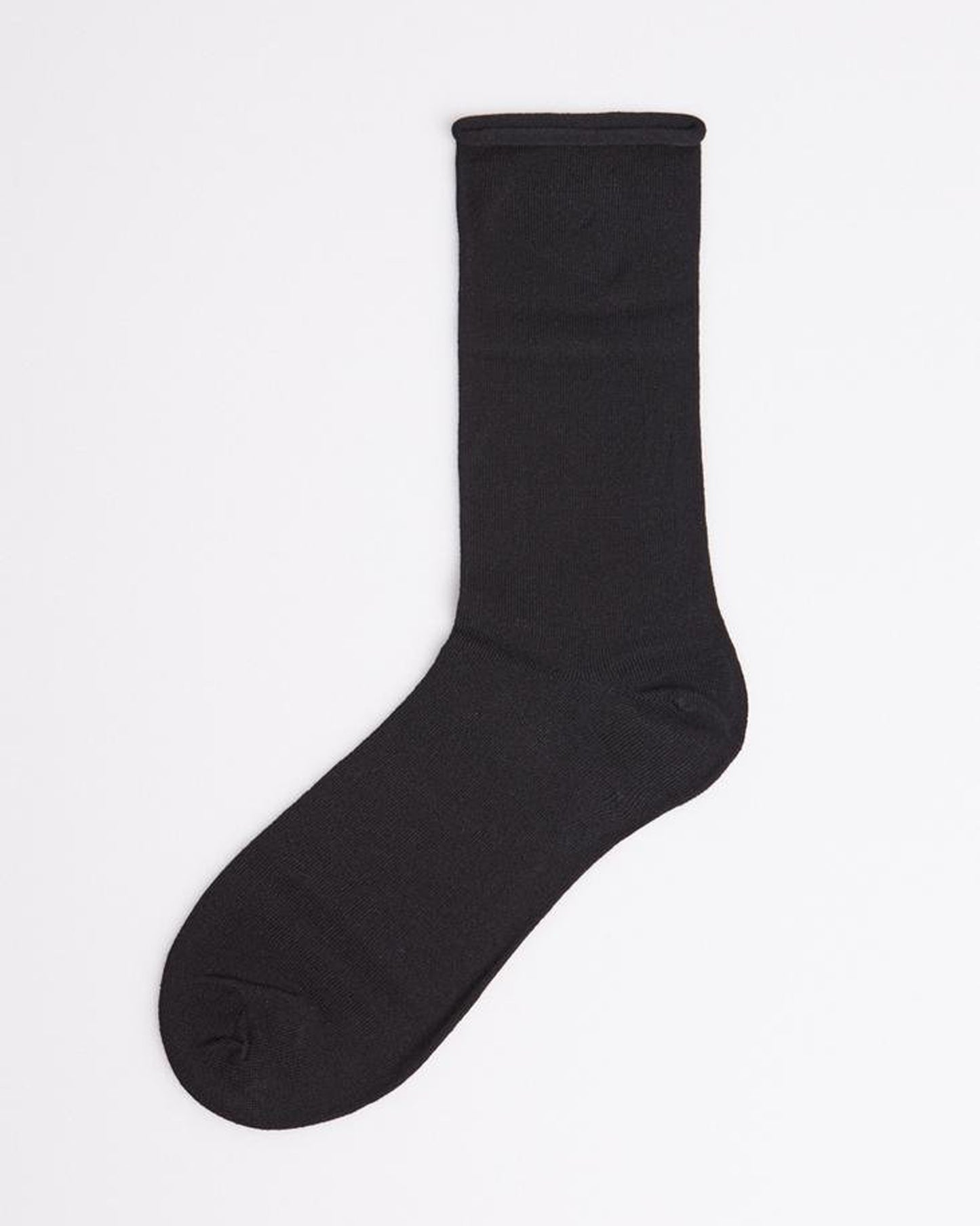 Ysabel Mora Bambu Sin Puno -black no cuff soft roll top bamboo ankle socks, breathable and cool in the Summer, warm in the Winter
