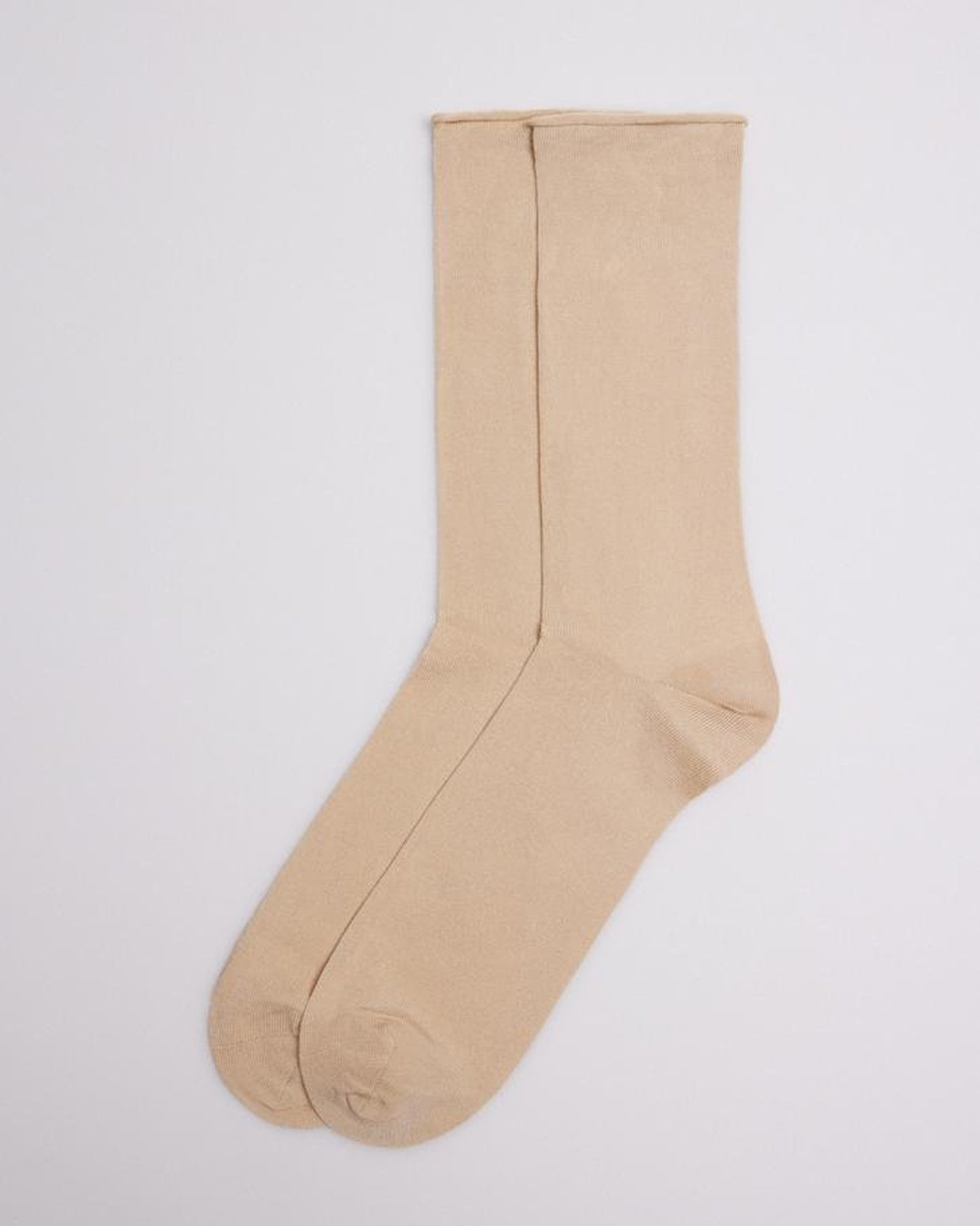 Ysabel Mora Bambu Sin Puno - light beige no cuff soft roll top bamboo ankle socks, breathable and cool in the Summer, warm in the Winter