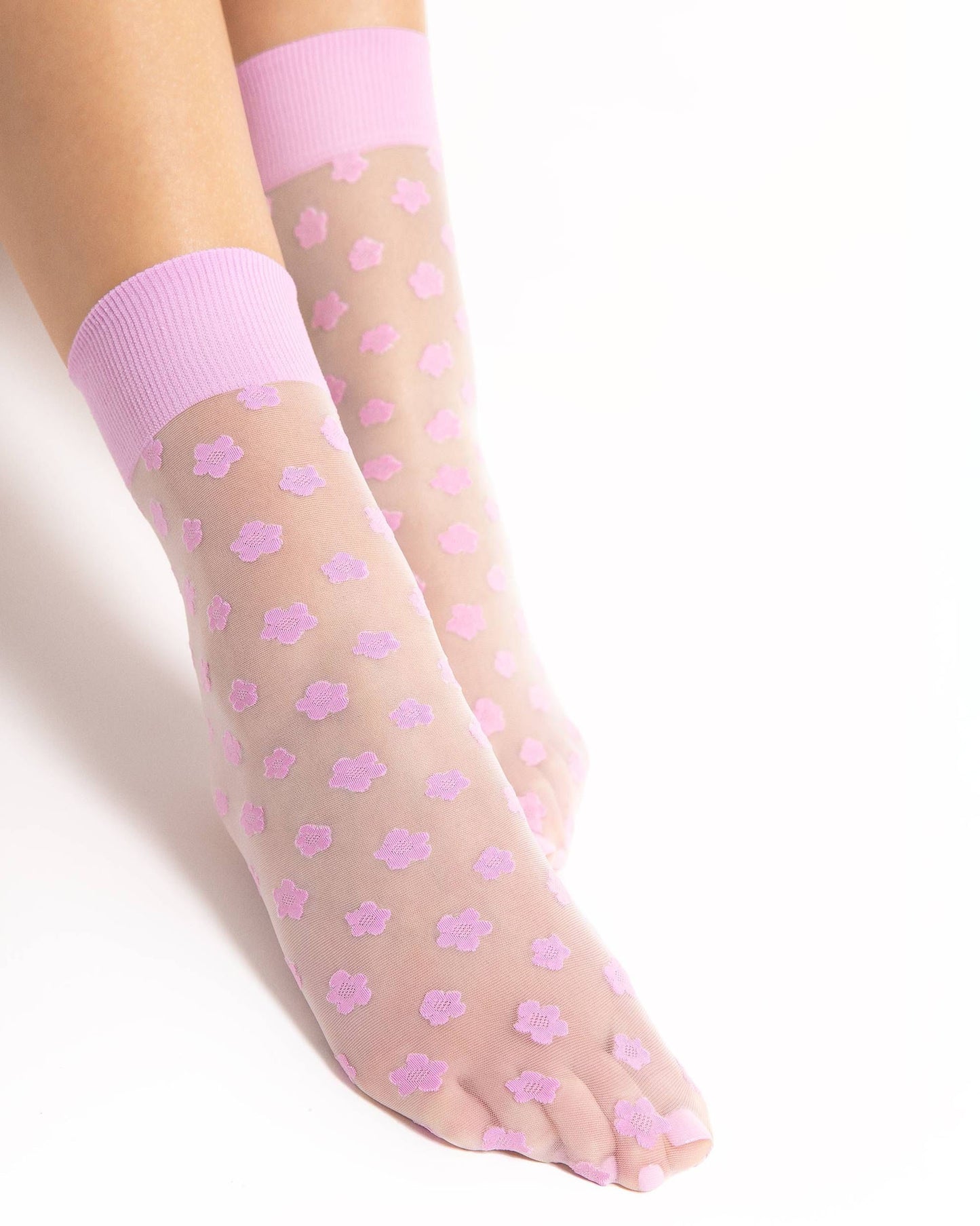 Fiore La La Sock - Sheer lilac purple fashion ankle socks with an all over woven floral pattern and deep ribbed cuff.
