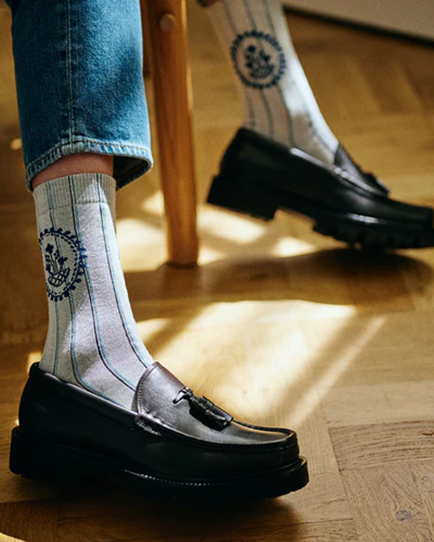 MP Denmark Kamille Sock - Soft bamboo mixed crew length ankle socks with a two-toned pinstripe pattern and potted plant style motif.