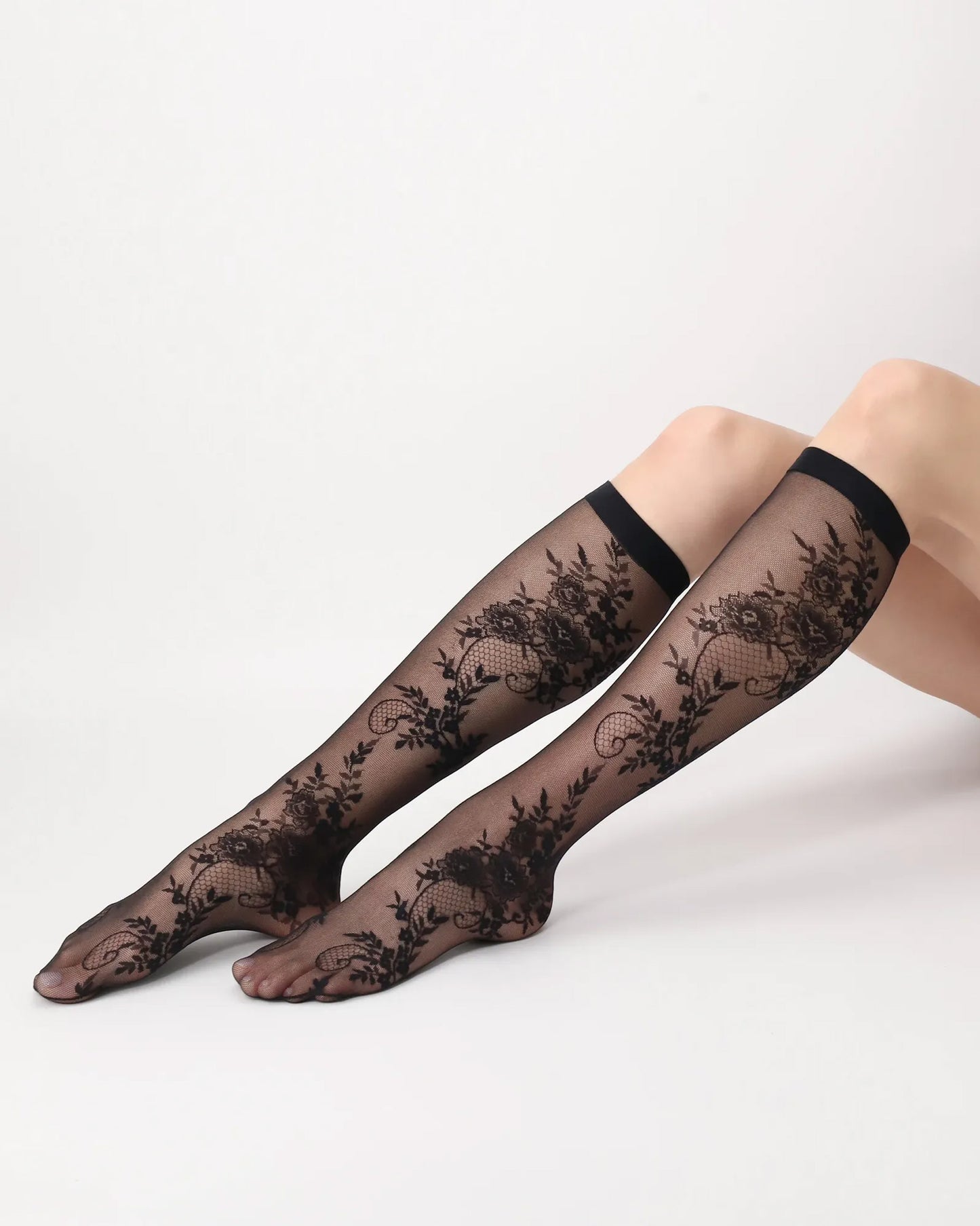 Oroblù Lace Like Gambaletto - Sheer black fashion knee-high socks with a flower lace style pattern and plain cuff.