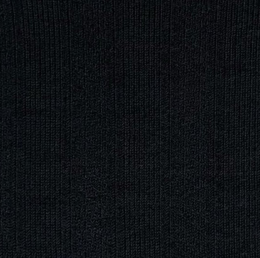 SiSi Smooth Calzino - Super soft black modal fashion ankle socks with a small cable knit style vertical stripe pattern swatch.