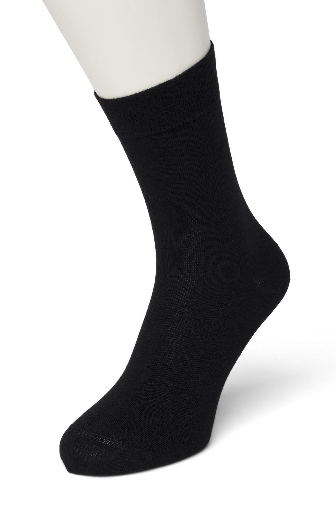 Bonnie Doon 83422 Cotton Sock - Black ankle socks available in women sizes