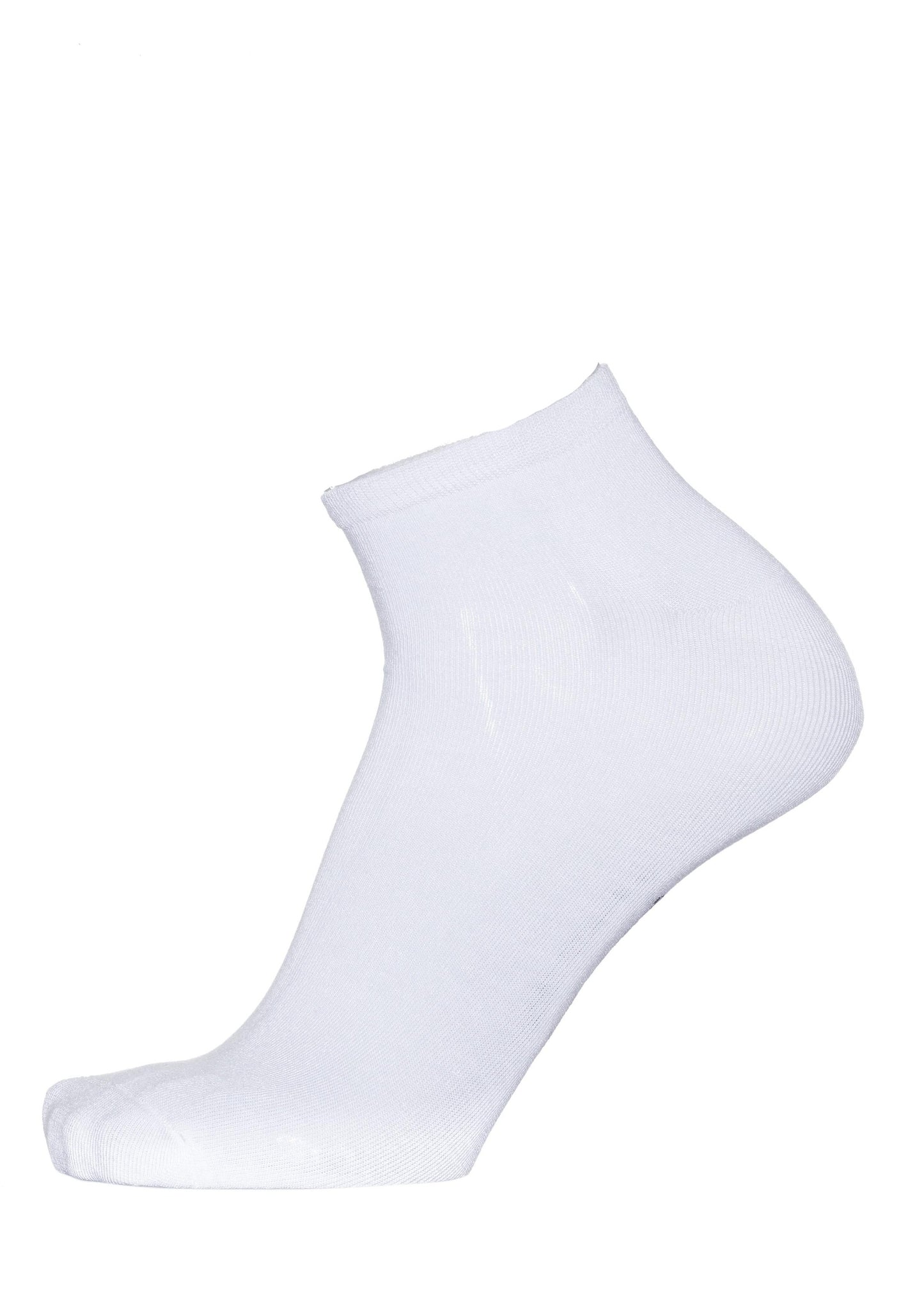 Bonnie Doon BD041099 Bamboo Short Sock - White soft and breathable bamboo mix low ankle socks.