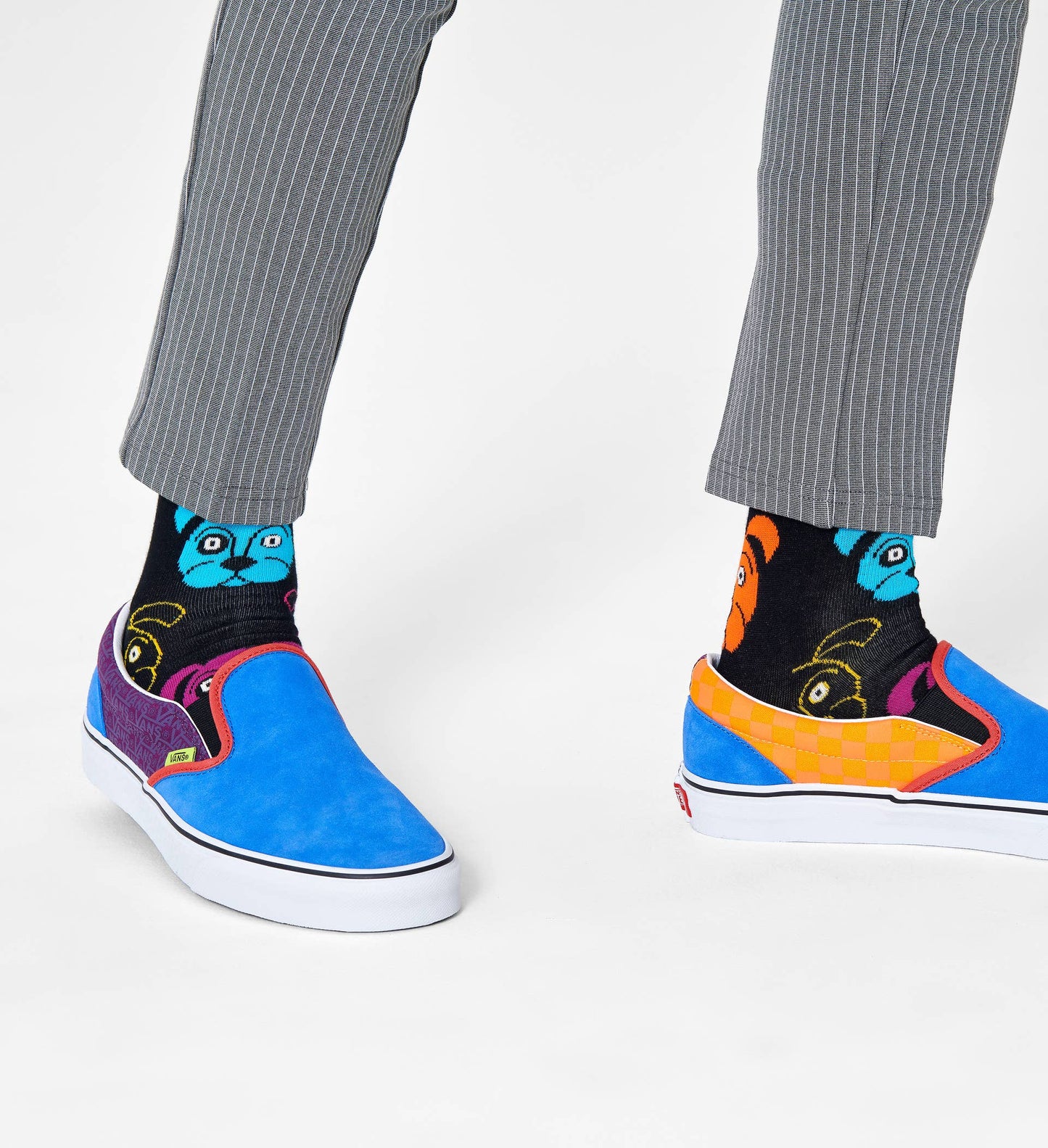 Happy Socks DOG01-9001 Dog Sock - Black cotton socks with multicoloured cartoon dog faces pattern. Available in men and women's sizes.