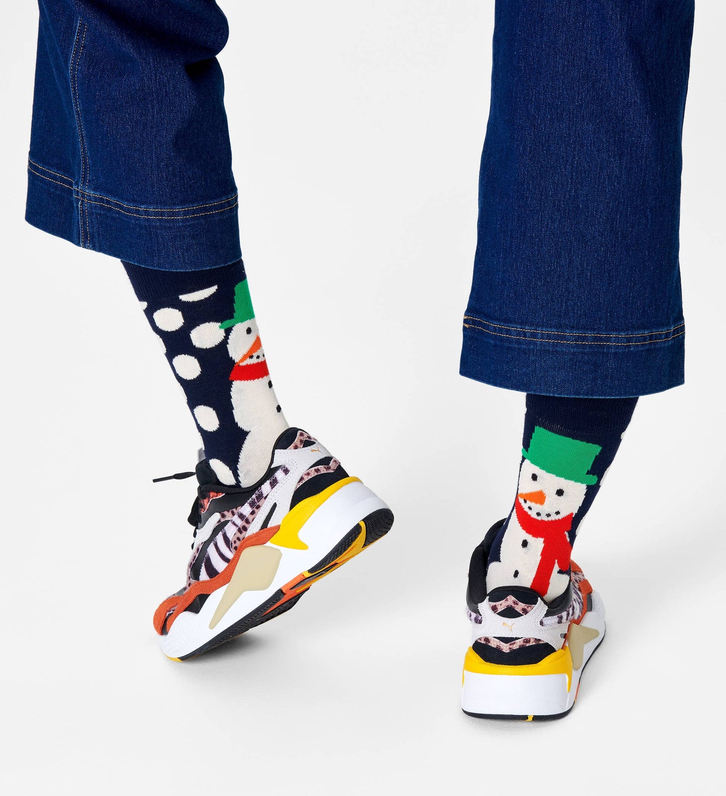 Happy Socks JSS-6500 Jumbo Snowman Sock - Navy organic cotton ankle socks with a hat and scarf wearing snowman on the back and white polka dots pattern.