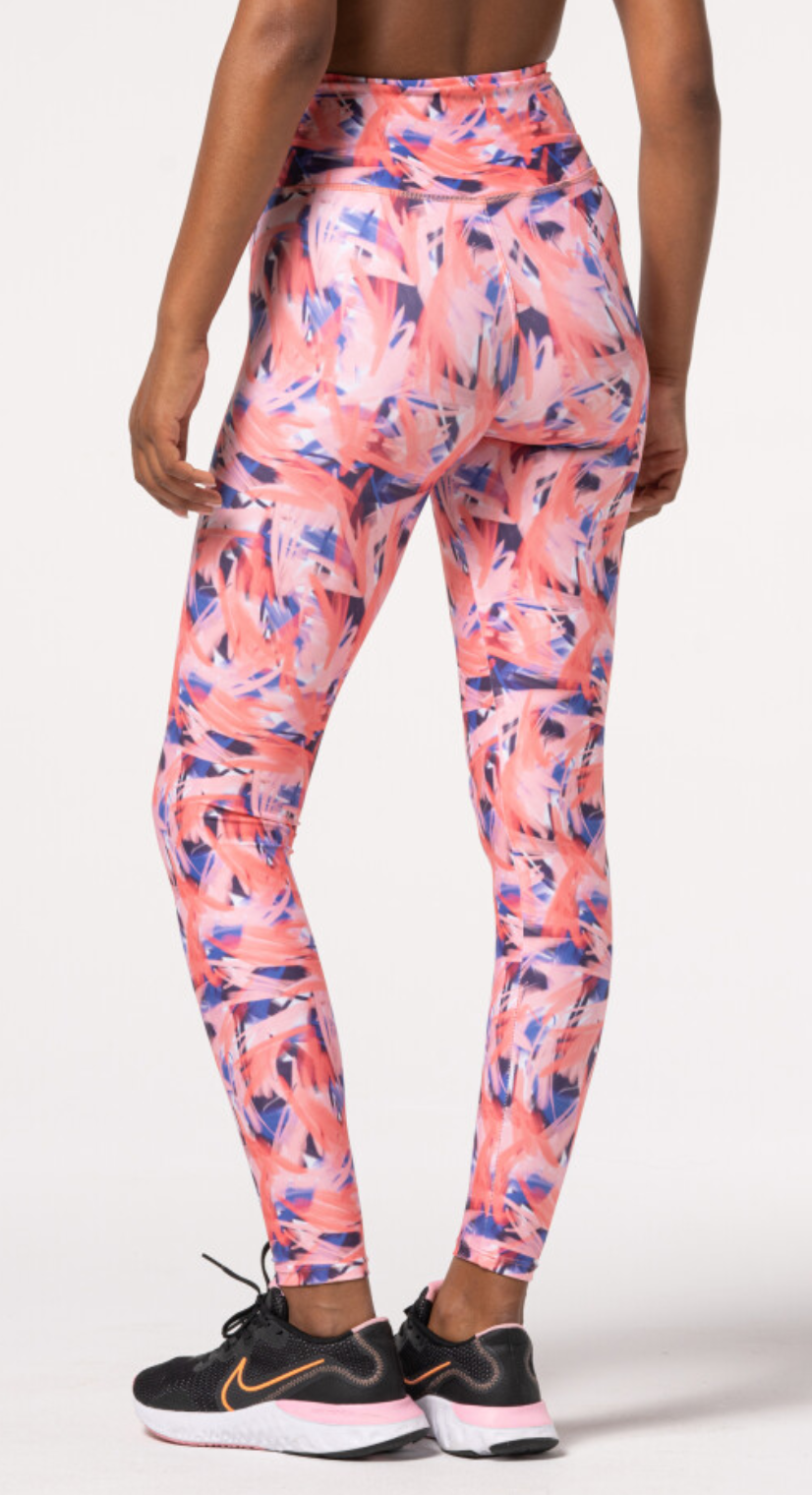 Carpatree Impression Print Leggings - High waisted white sports leggings with an abstract brush stroke style printed pattern in shades of pink, blue and lilac. Made of breathable quick drying thermoactive fabric these leggings have flat seams are soft and stretchy allowing you to train effectively and comfortably.