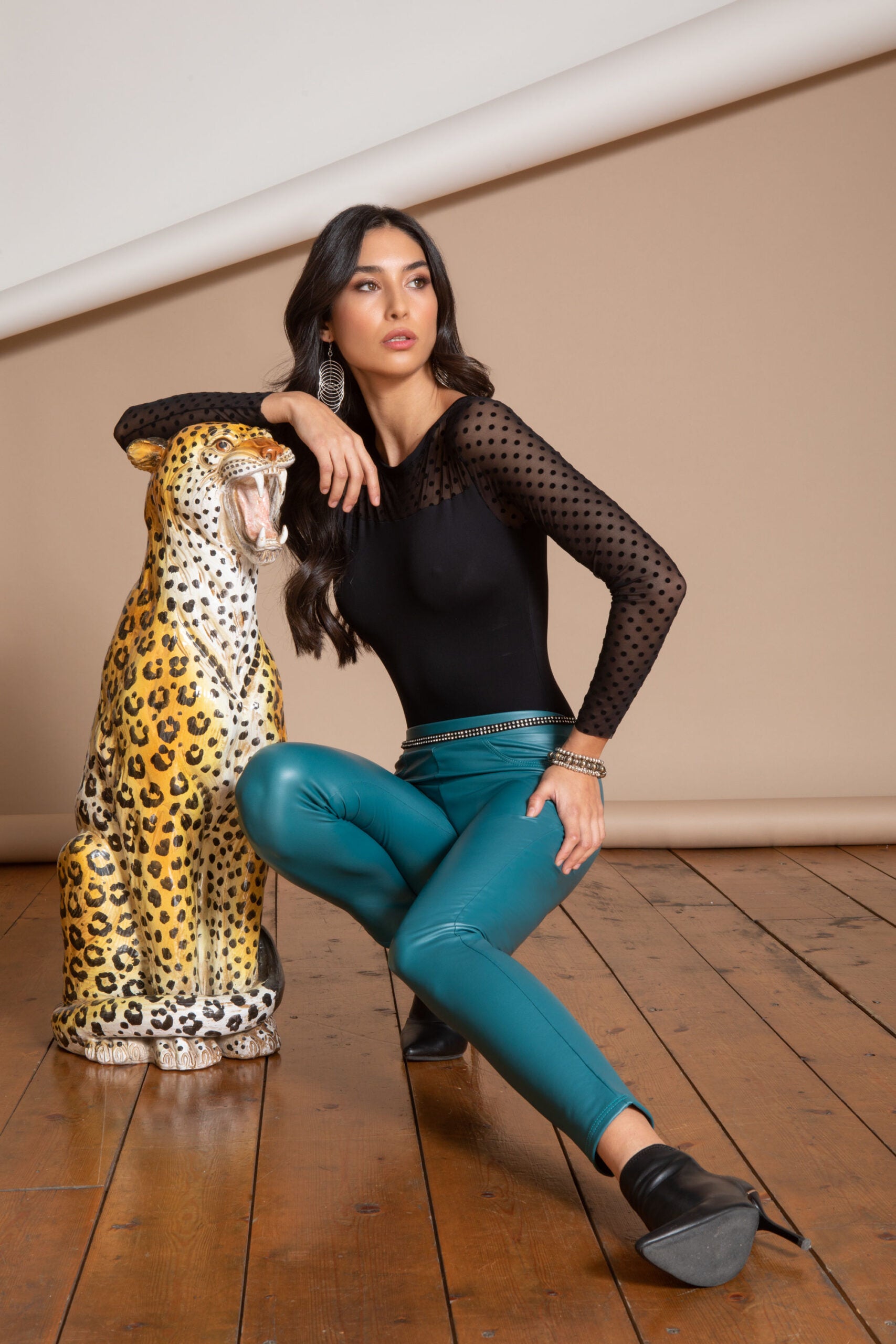 Omero Similpelle Felpato Treggings - Teal green faux leather leggings with a warm plush pile fleece lining and plain mid rise waistband.