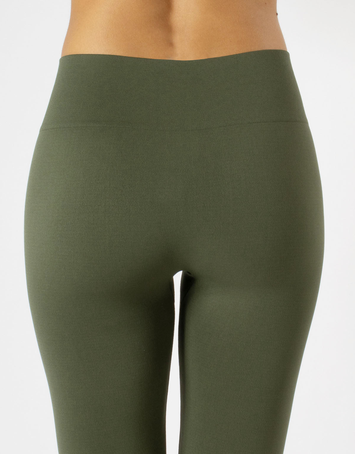 Calzitaly Seamless Leggings - Soft and plain khaki green leggings with a deep elasticated waist band and gusset for a comfortable fit.
