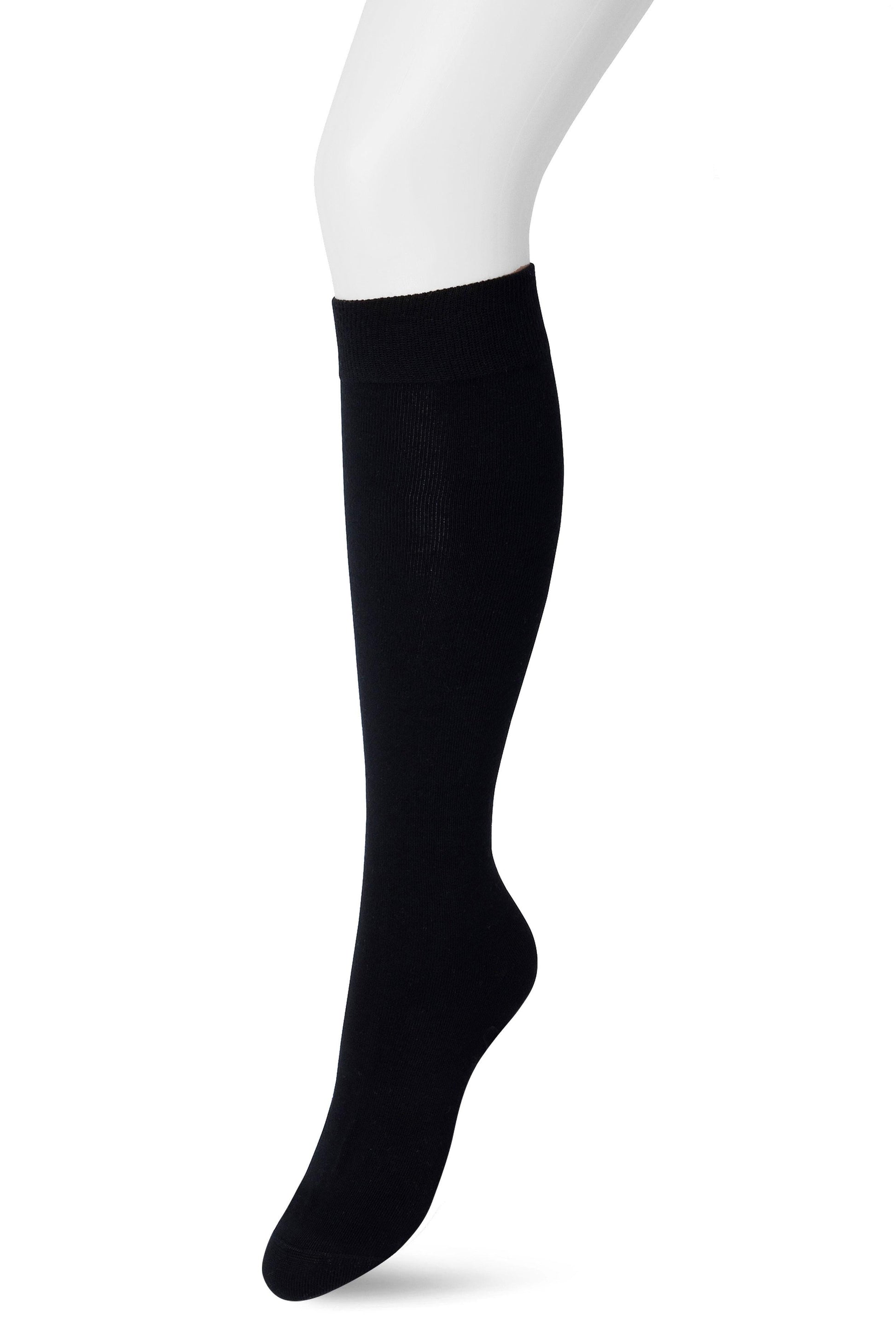 Bonnie Doon 83430 Cotton Knee-Highs - Black soft and plain cotton knee length socks with a shaped heel, flat toe seam and deep elasticated comfort cuff.