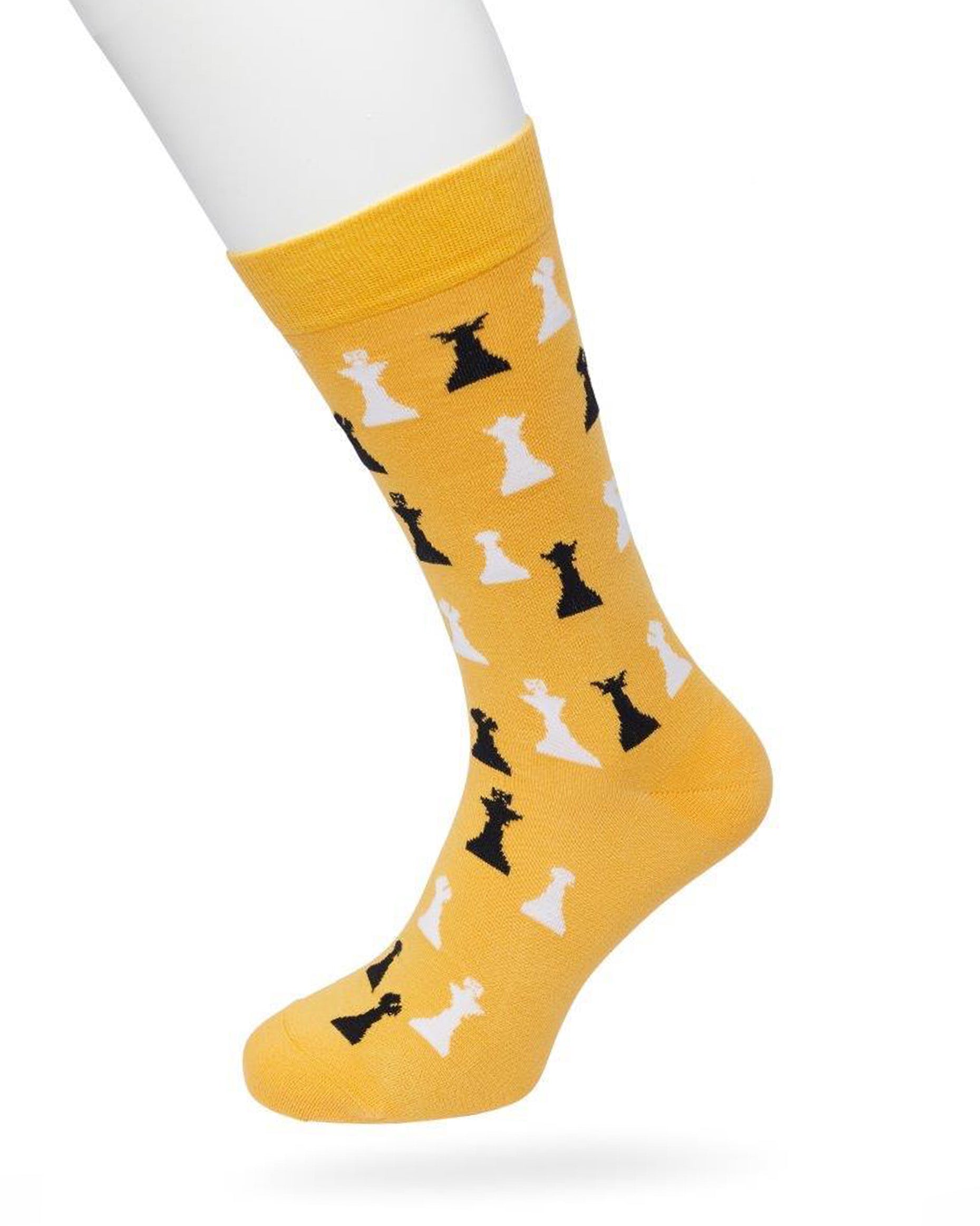 Bonnie Doon Chess Socks - Light yellow cotton crew length ankle socks with chess pieces pattern in white and black, shaped heel and flat toe seams.