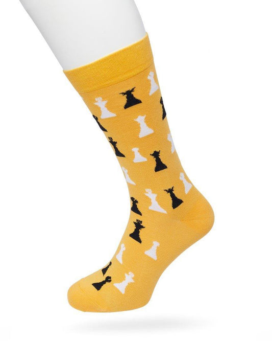 Bonnie Doon Chess Socks - Light yellow cotton crew length ankle socks with chess pieces pattern in white and black, shaped heel and flat toe seams.