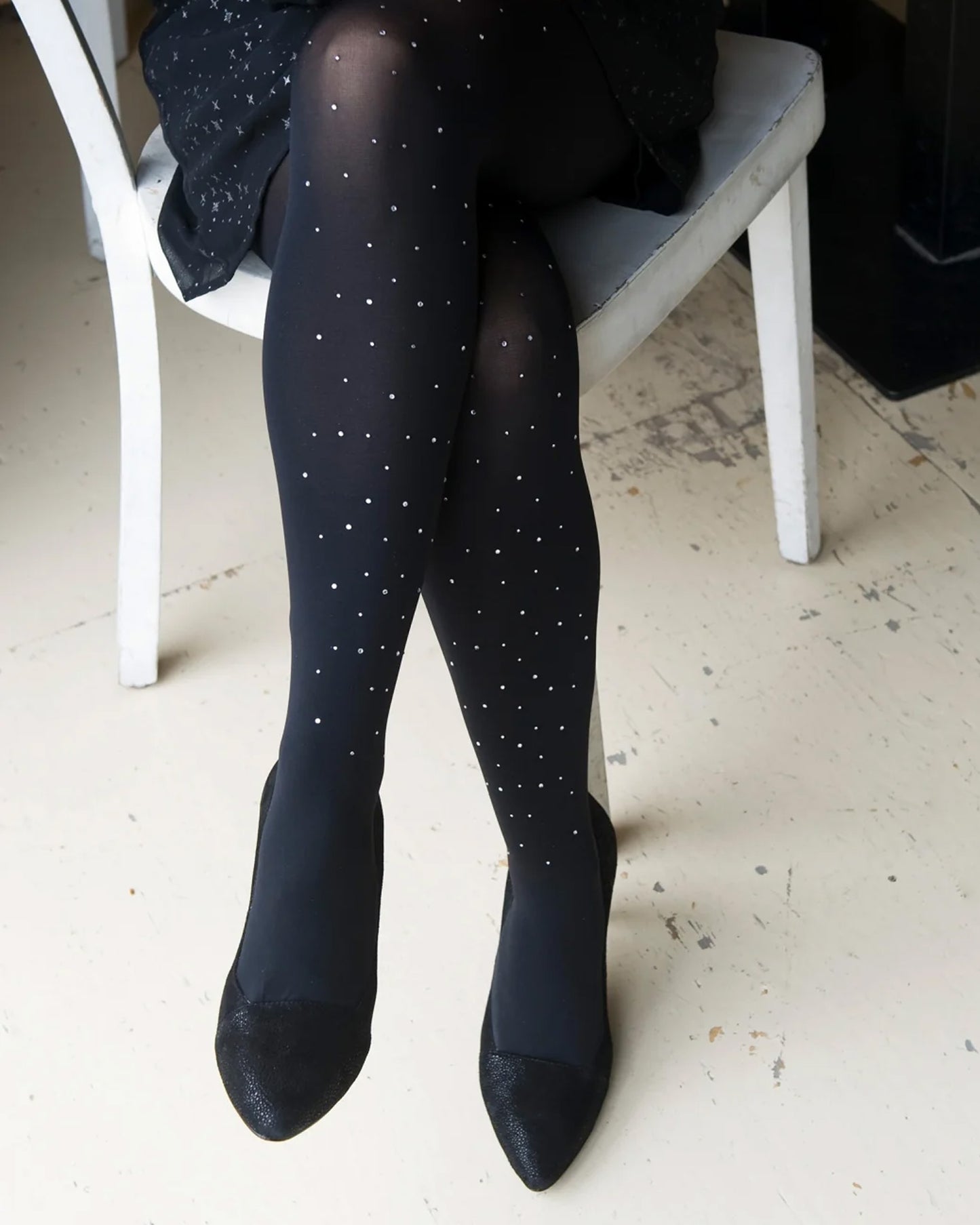 Bonnie Doon bn75.19.68 Chic Tights - black opaque tights with sparkly diamant̩ rhinestones dotted all over, perfect for party season