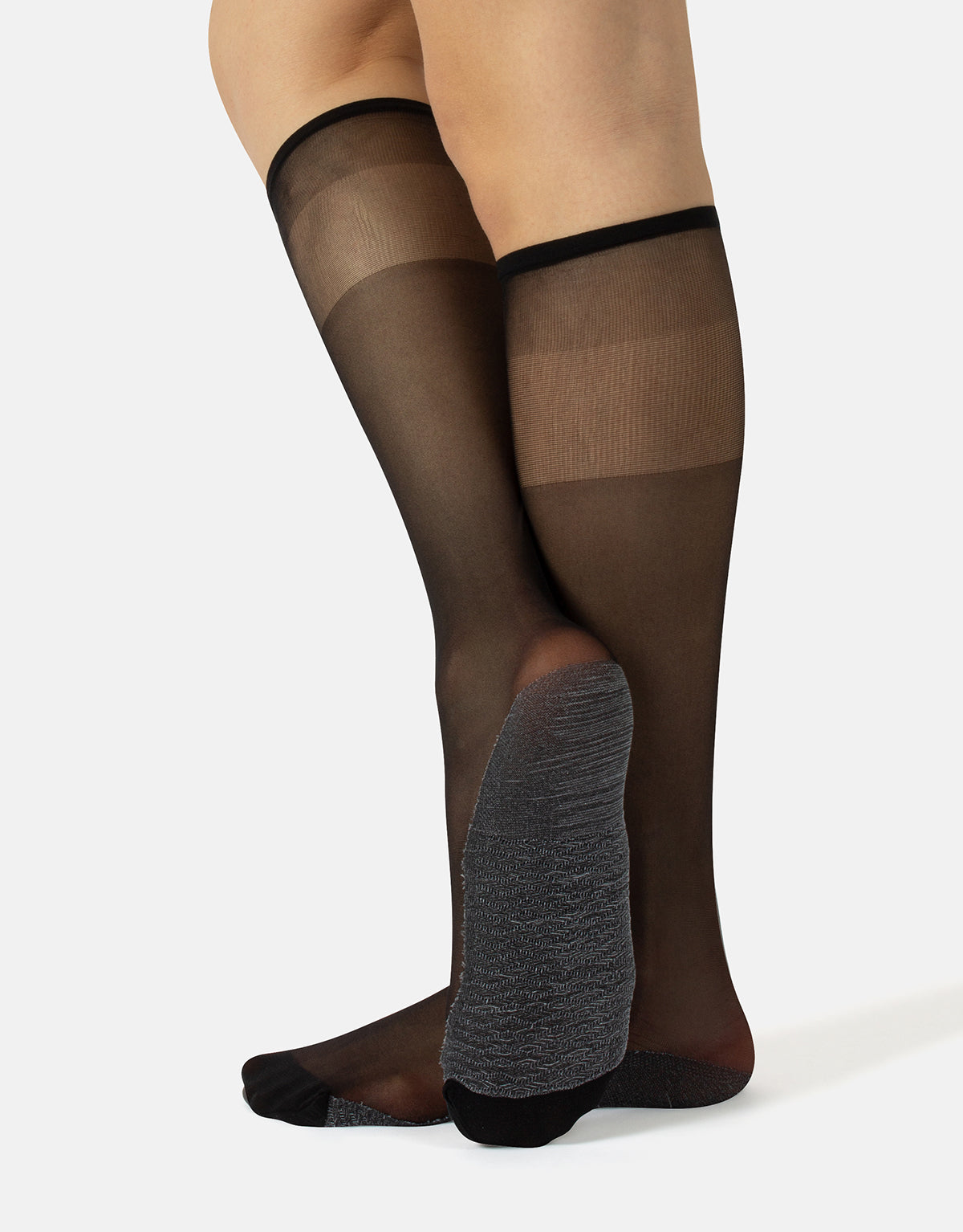 Calzitaly Cotton Massage Sole Knee-Highs - Sheer black knee-high socks with an innovative cotton sole that massages the foot giving relief and ensuring their well-being with every type of shoes. These socks also have a deep comfort cuff and reinforced toes.