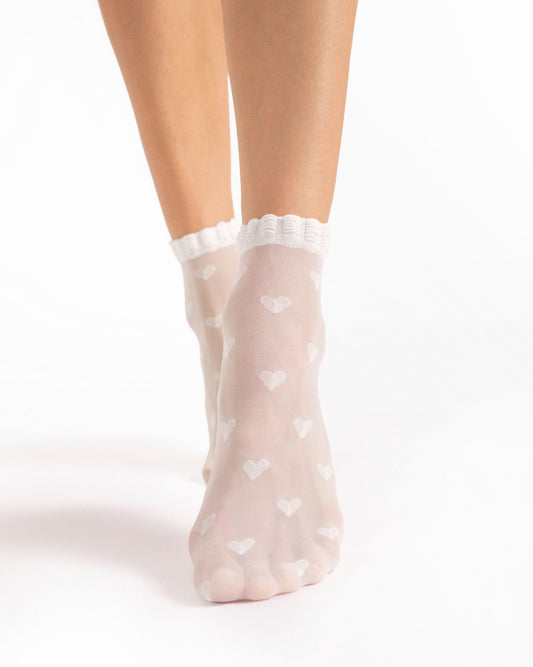 Fiore Kokoro 20 Den - Sheer white fashion ankle socks with an all over woven heart pattern and deep ruched frill style comfort cuff.