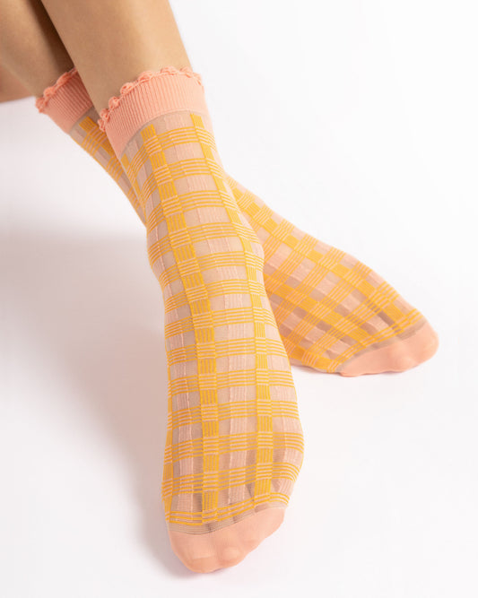 Fiore Sunny 15 Den - Sheer peach fashion ankle socks with a woven mustard coloured gingham check style pattern, peach cuff with scalloped frill edge and opaque peach toe.