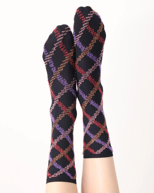 Oroblù Fur Tartan Sock - Black opaque fashion ankle socks with a textured diamond tartan style pattern in contrasting colours and gold with a plain thin elasticated cuff.