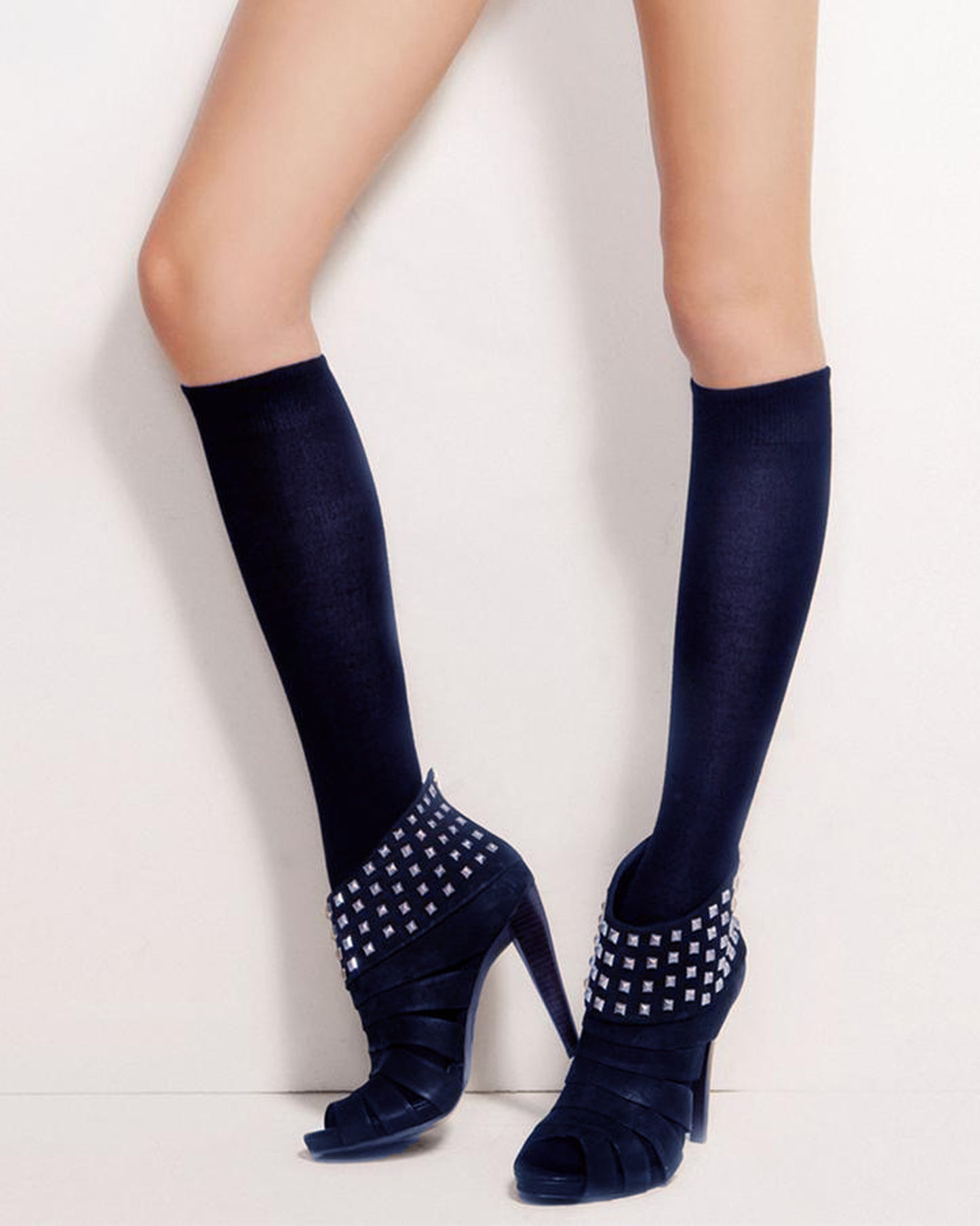 SiSi Soft Cotton Gambaletto -  Navy light weight cotton knee length socks with a deep elasticated cuff, shaped heel and flat toe seam.