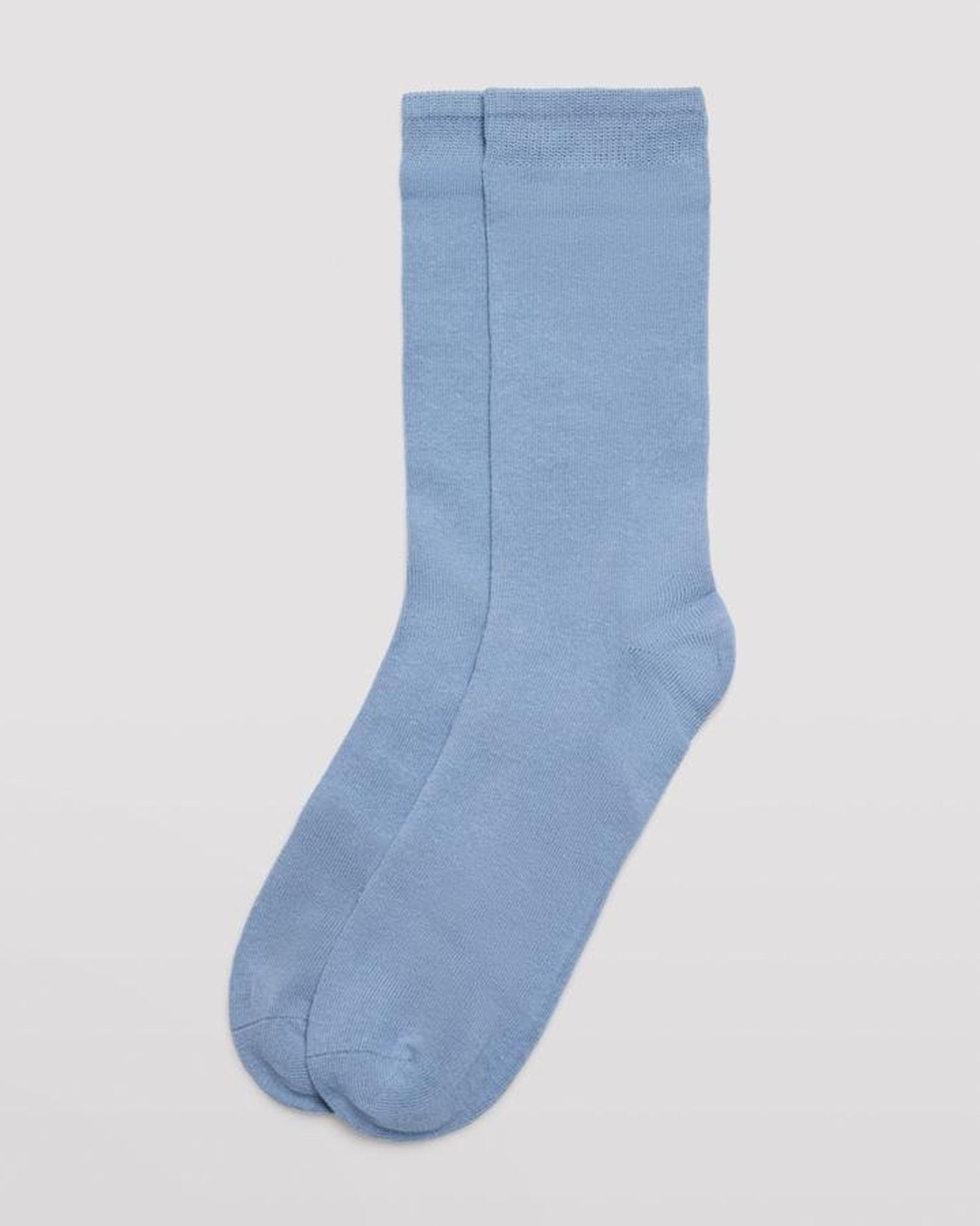 Ysabel Mora 12725 Basico - Plain cotton ankle socks in light baby blue.
