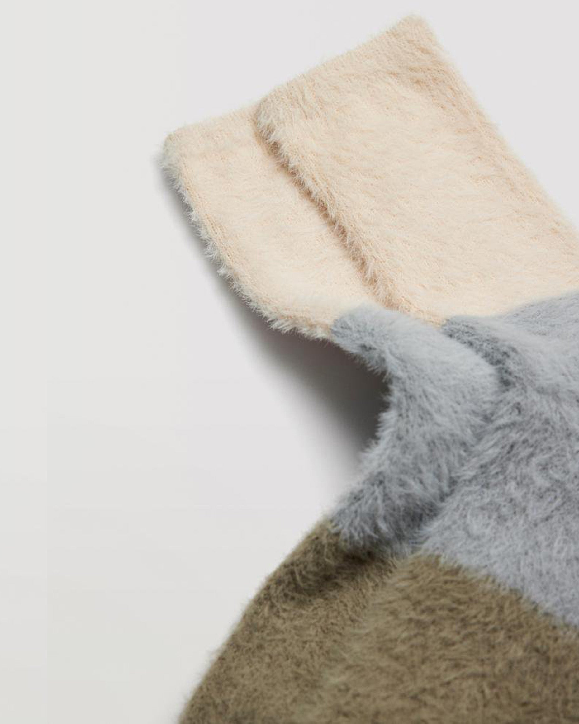 Ysabel Mora 12898 Fluffy Tricolour Socks - Soft and fluffy socks with 3 panels of colour, anti-pressure cuff in beige/grey/khaki green
