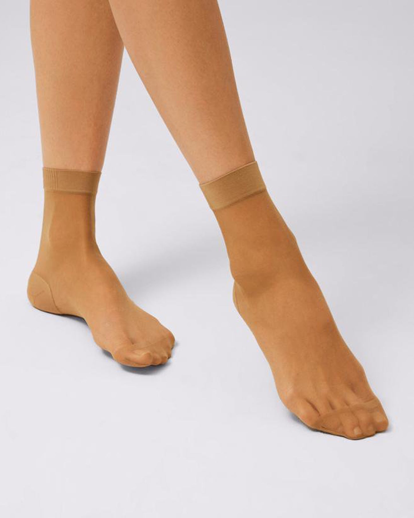 Ysabel Mora 18114 Sheer Reinforced Ankle Socks - Sheer tan ankle sock with an opaque reinforced toe and heel and soft ribbed anti-pressure comfort cuff.