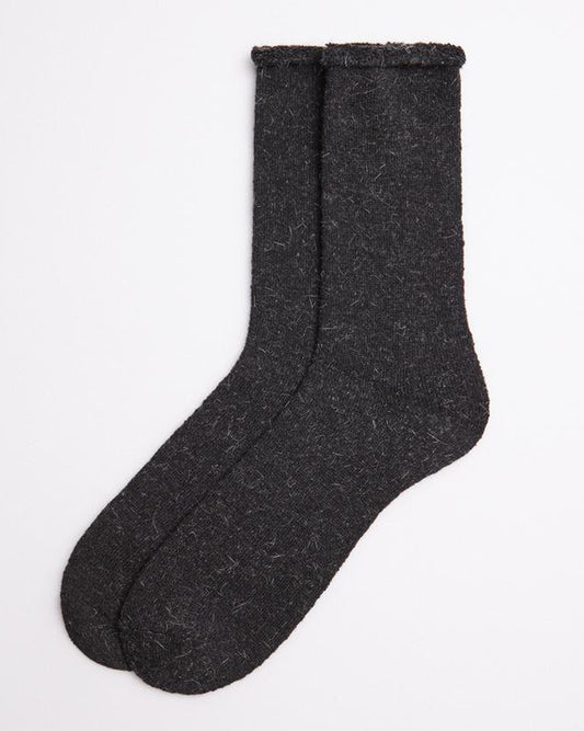 Ysabel Mora 22738 No Cuff Angora Socks - Men's warm and thick knitted black angora mix thermal socks with a no cuff roll top.