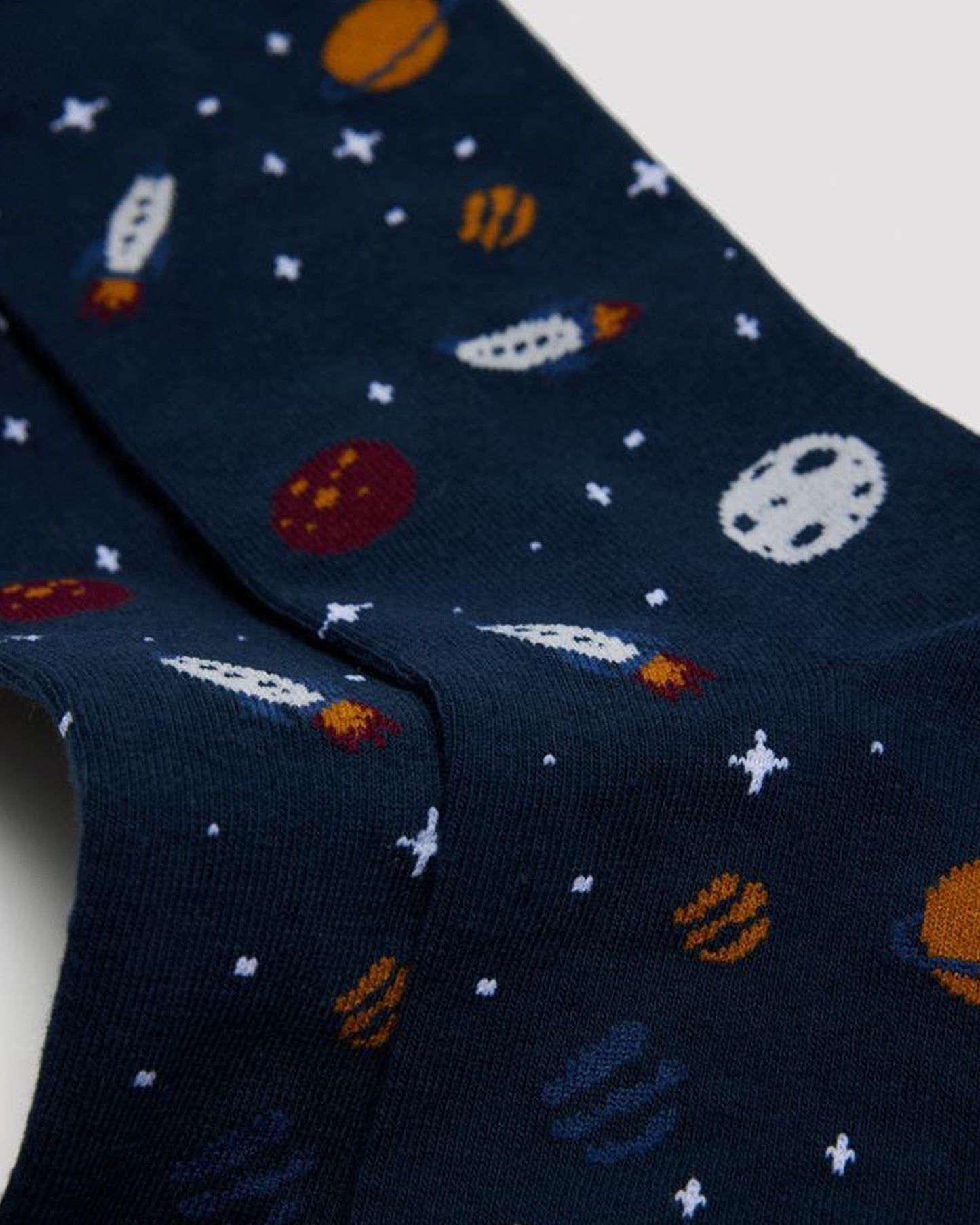 Ysabel Mora 22876 Space Socks - Men's navy cotton mix crew length ankle socks with a space themed pattern of planets, stars, moons and rockets.