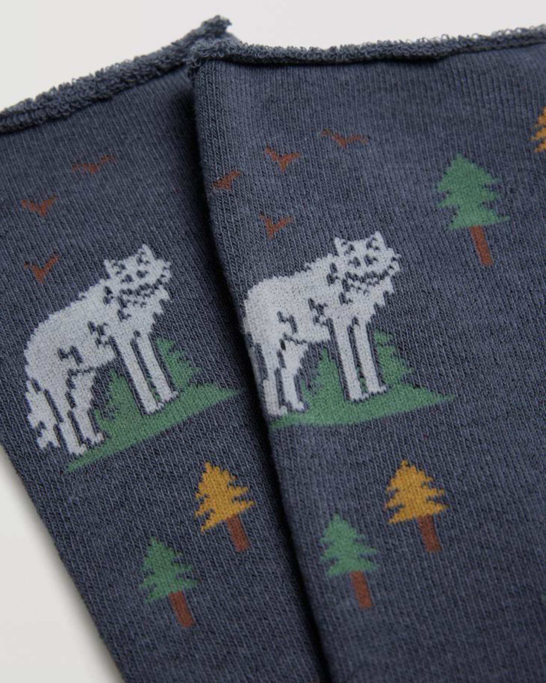 Ysabel Mora 22885 Wolf Sock - Thick and warm terry lined denim blue cotton socks with a wolf in the woods pattern and no cuff roll top.