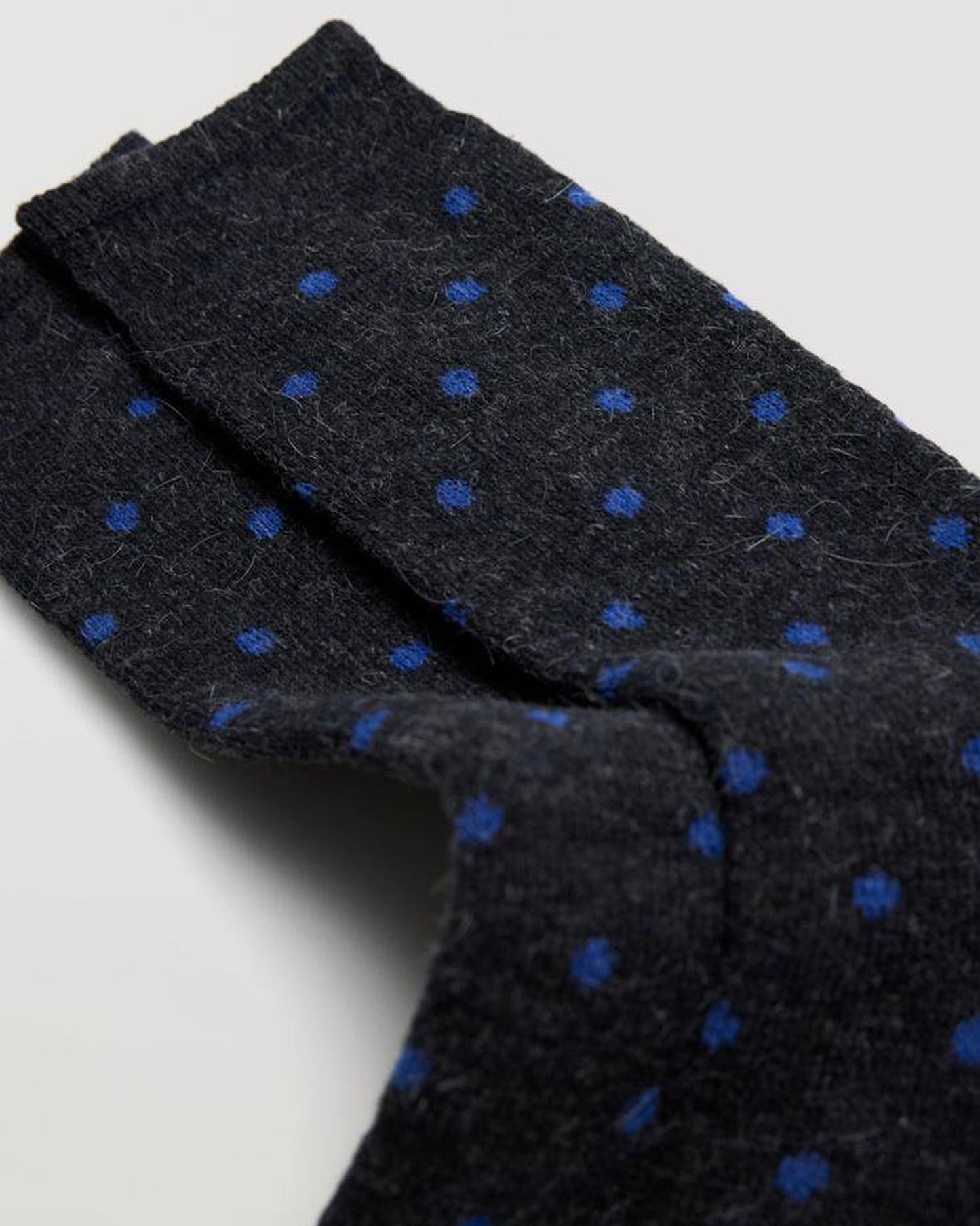 Ysabel Mora 22890 Spot Thermal Socks - Dark grey warm thermal wool mix socks with a blue polka dot spot pattern. Close up.