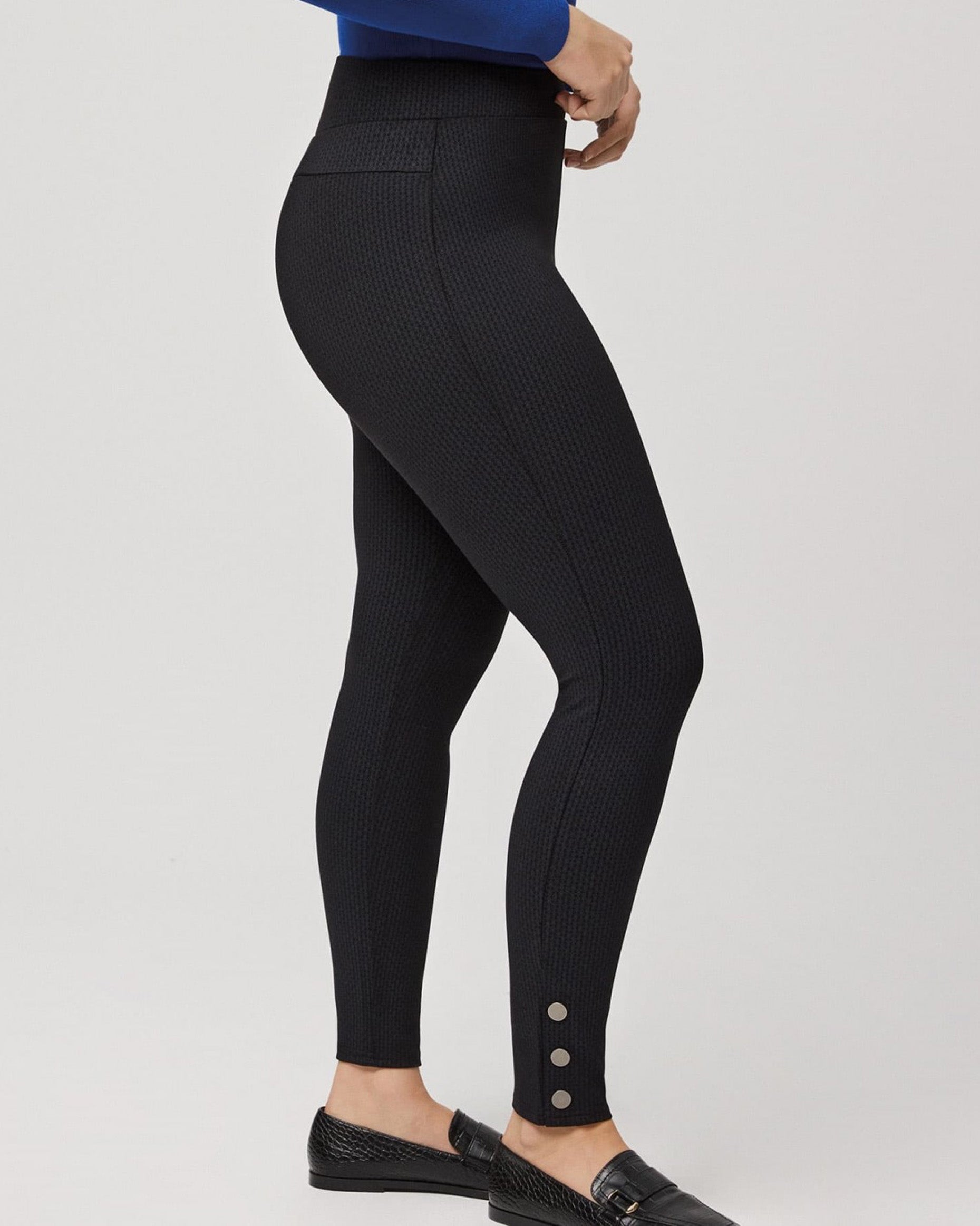 Ysabel Mora 70154 Geometric Leggings - Black trouser leggings with a subtle diamond jacquard pattern in grey and dull metal circular button studs at the cuffs.