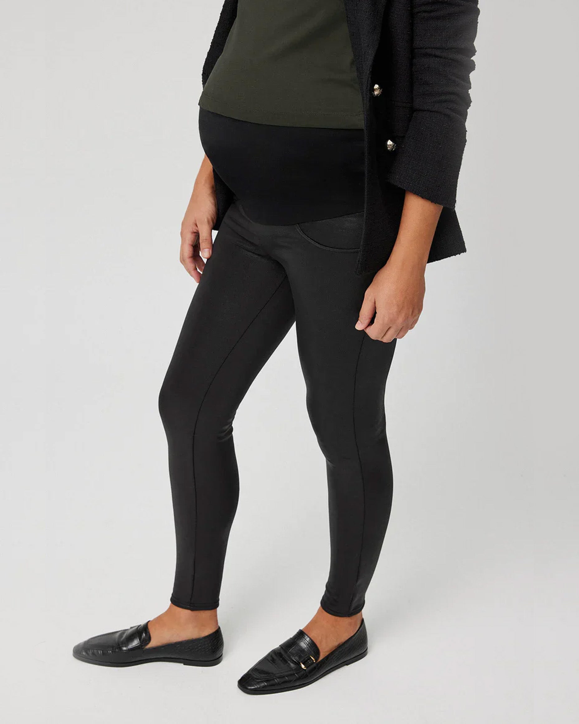 Ysabel Mora 70169 Thermal Maternity Leggings - Waxed finish trouser leggings with a warm fleece lining, back pockets and an extra wide elasticated waistband for a perfect fit on the tummy throughout pregnancy.