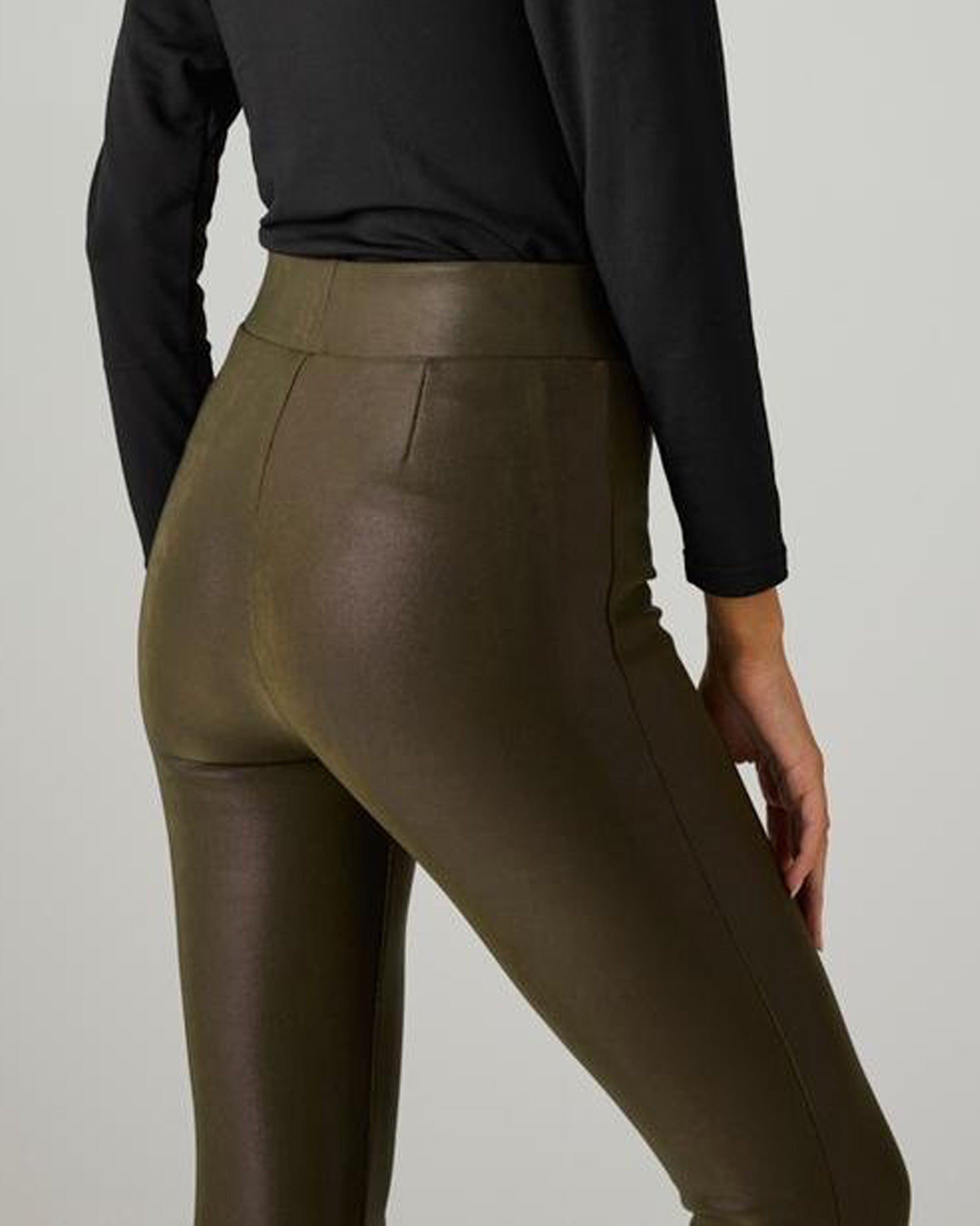 Ysabel Mora 70293 Waxed Thermal Leggings - Dark khaki moss green high waisted thermal trouser leggings with waxed effect print and warm plush fleece lining. Close up back view.