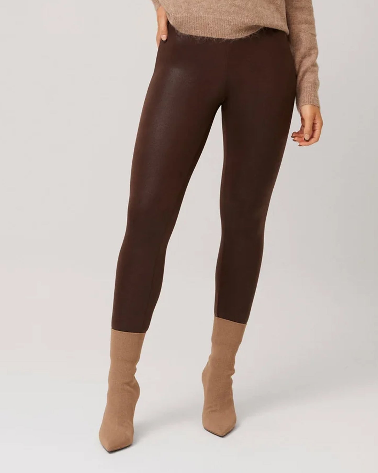 Ysabel Mora 70293 Waxed Thermal Leggings - Brown high waisted thermal trouser leggings with waxed effect print and warm plush fleece lining.