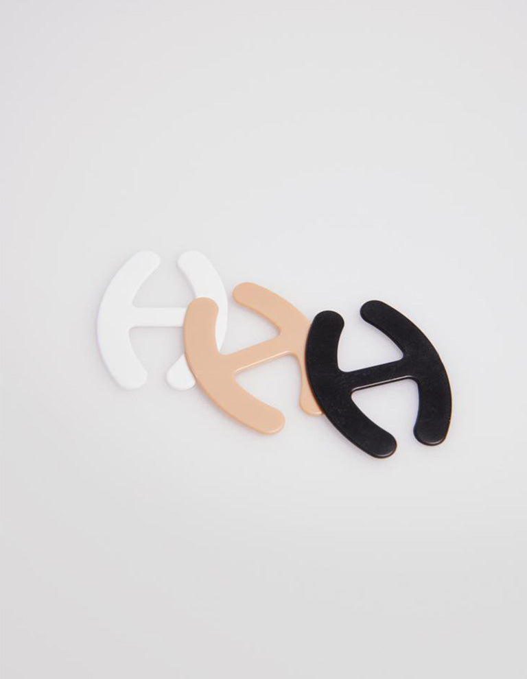 Ysabel Mora 10107 Hook Straps - Pack of 3 bra strap adjusters in black, nude and white, turning your bra into a racerback. The hooks can be moved up and down and keep the straps in place, suitable for any bra.