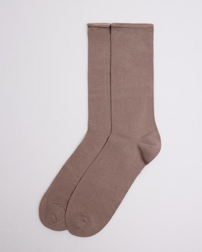Ysabel Mora Bambu Sin Puno - light taupe brown no cuff soft roll top bamboo ankle socks, breathable and cool in the Summer, warm in the Winter