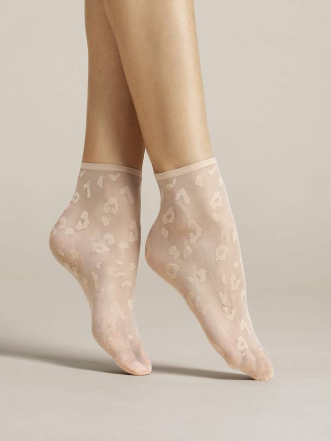 Fiore Doria Sock - Sheer nude fashion ankle socks with an all over woven leopard style print pattern and plain thin cuff.