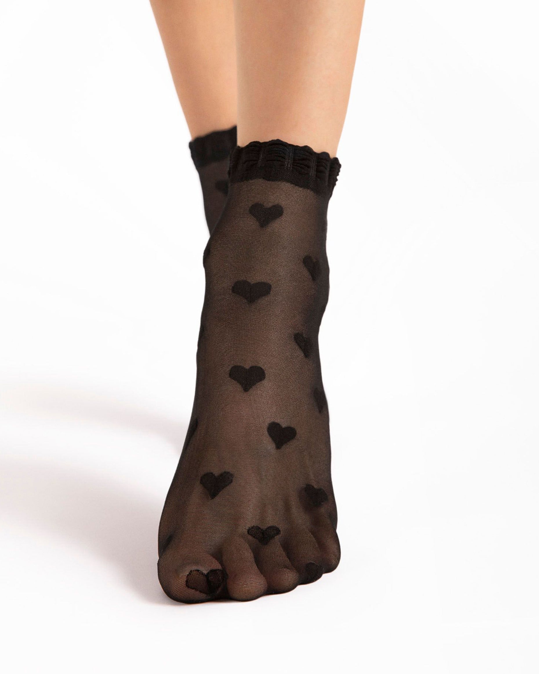 Fiore Kokoro 20 Den - Sheer black fashion ankle socks with an all over woven heart pattern and deep ruched frill style comfort cuff.