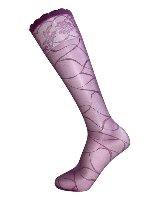 Omsa Wavy Gambaletto - Sheer light purple pink fashion knee-high socks with a woven wavy swirl style linear pattern with a floral lace patterned cuff with scalloped edge.