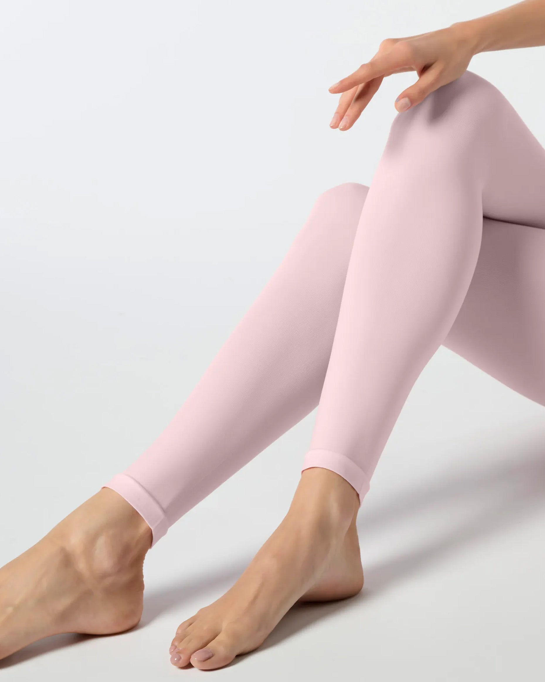 Oroblù All Colors Leggings - Light ballet pink (roses 3) soft matte opaque footless tights with deep comfort waist band, flat seams and gusset.