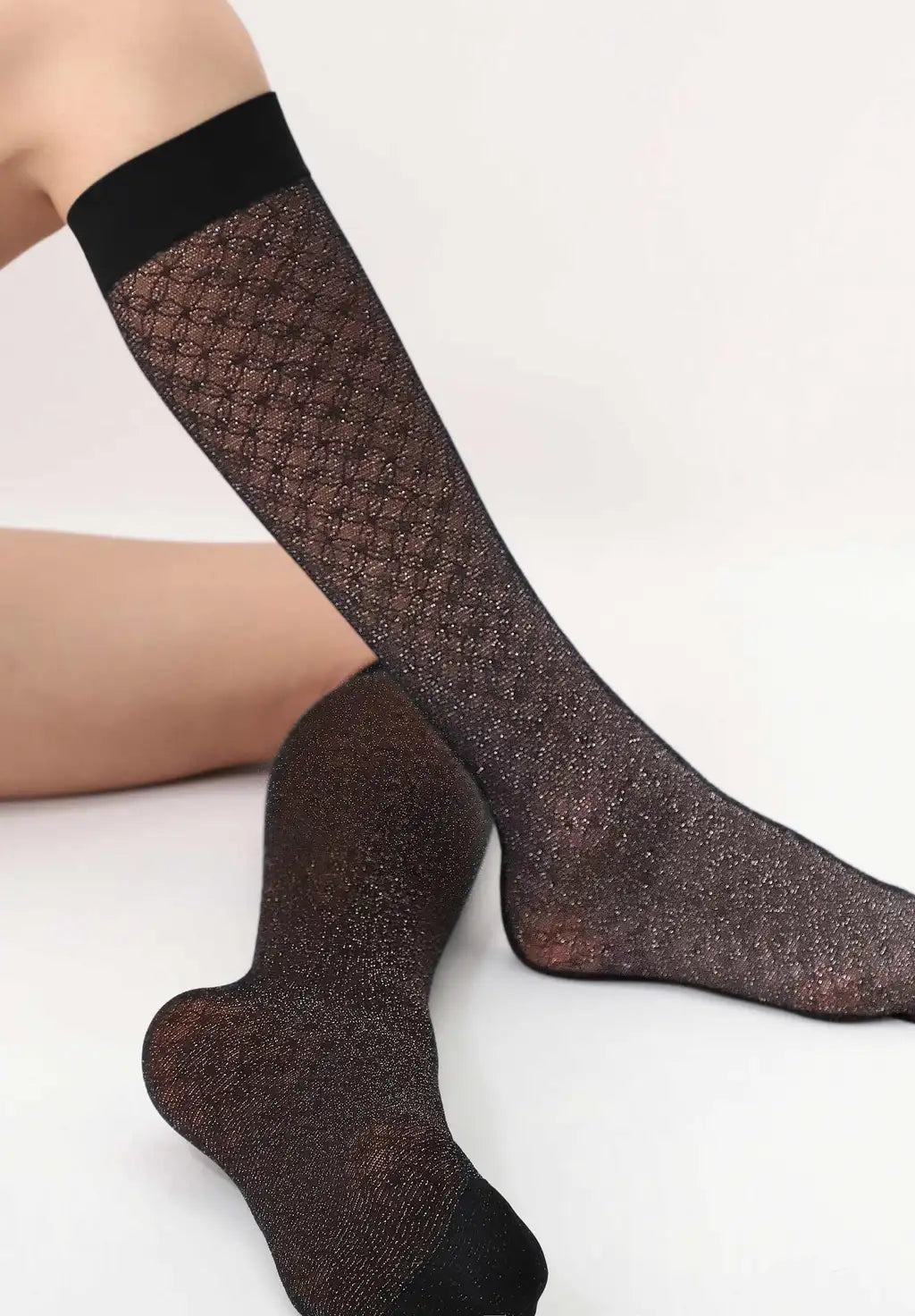 Oroblù Sparkly Lace Knee Socks - Semi sheer fashion tights with an all over delicate geometric lace style pattern in silver lurex, plain reinforced toe and plain comfort cuff.