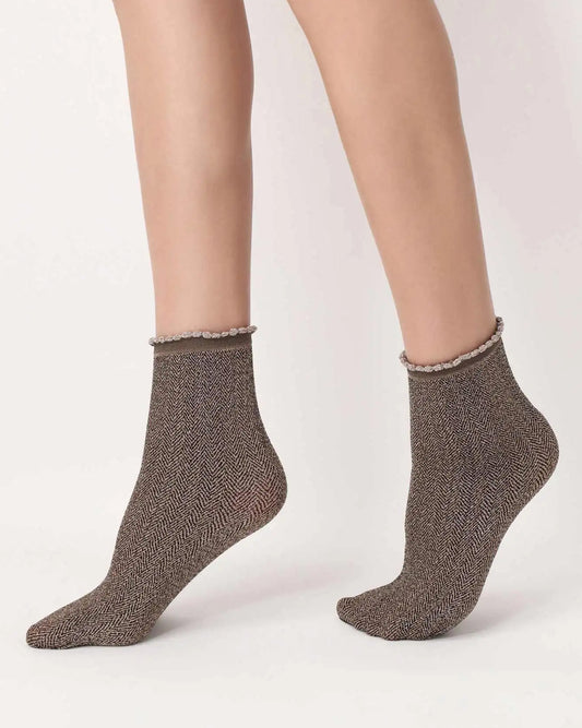 Oroblù Sparkly Tweed Socks - Opaque two-toned herringbone tweed patterned fashion ankle socks in beige and black with sparkly silver lamé and filly scalloped edge cuff.