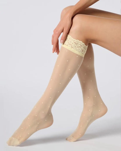 Oroblù Sweetie Gambaletto - Sheer pastel yellow fashion knee-high socks with an all over dotted heart pattern and floral lace cuff with reinforced toes.