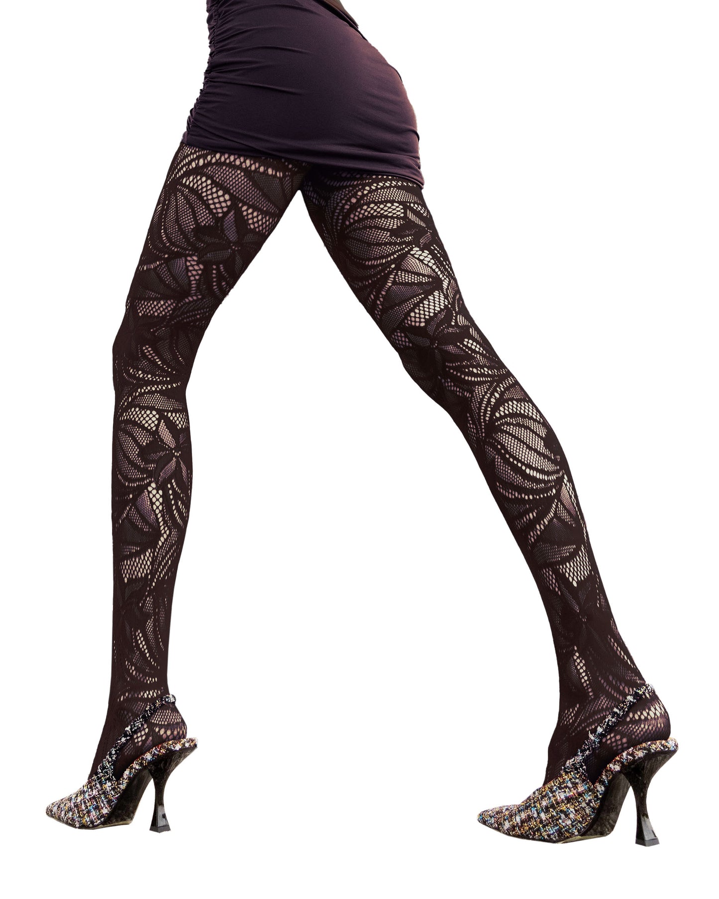 Trasparenze Il Cairo Collant - Black openwork fashion fishnet tights with a wavy floral leaf lace style pattern.