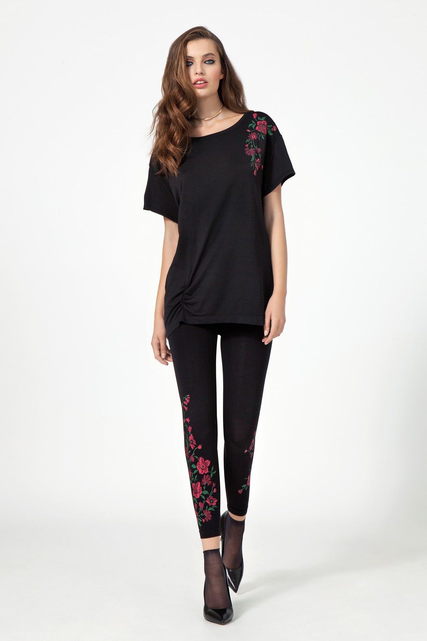 Omsa 3499 Spring Pantacollant - black fashion leggings with a red flower print