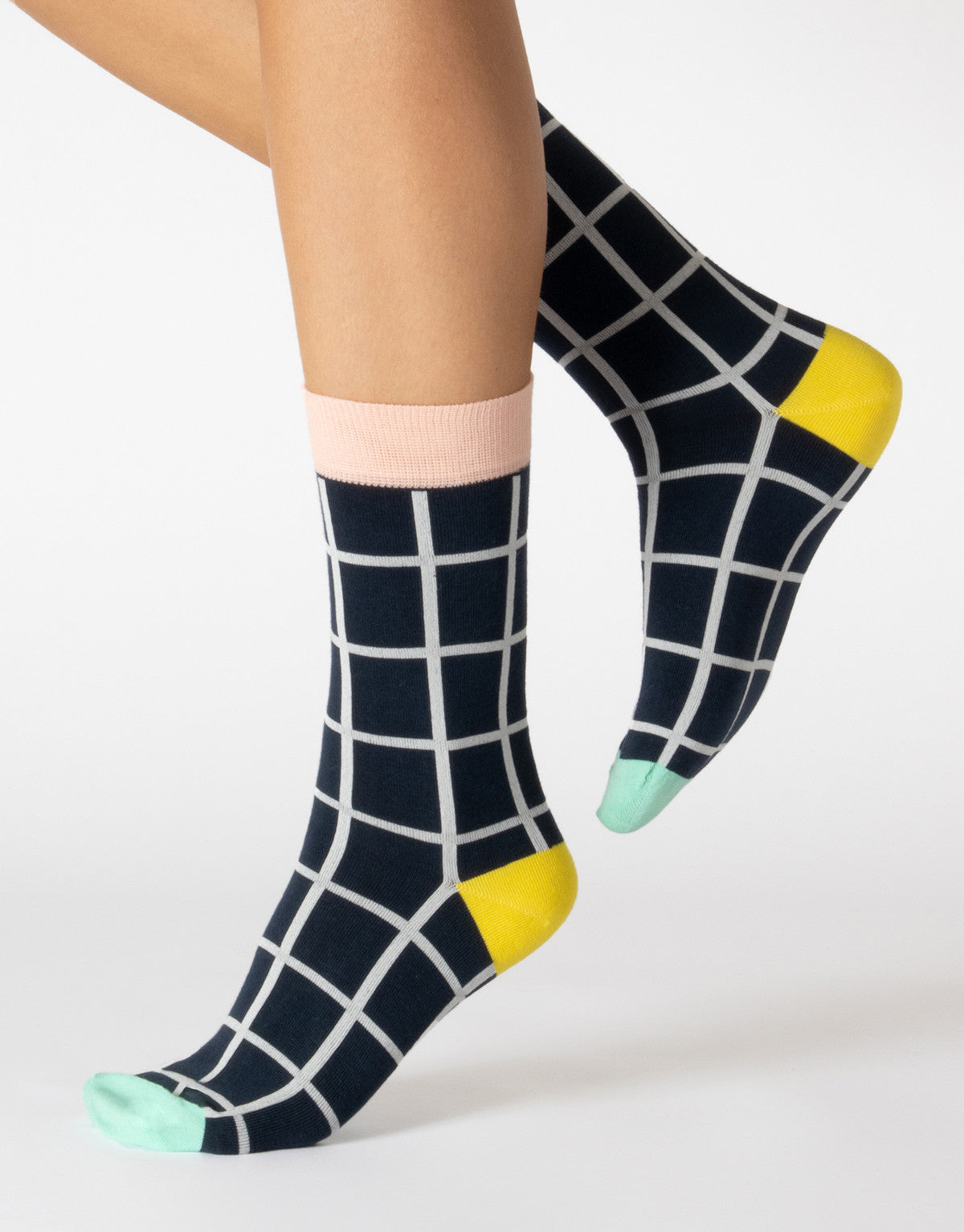 Calzitaly Checkered Cotton Socks - Navy ankle length cotton ankle socks with a grey linear square pattern, dusty pink cuff, yellow shaped heal and mint green toe with flat seams.