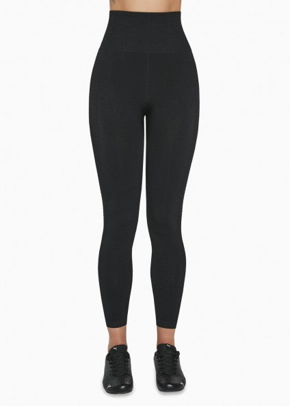 BasBlack Challenge Leggings - Black seamless sports leggings with different textured panelling to shape the legs and bum, extra deep elasticated waistband and gusset with flat seams.